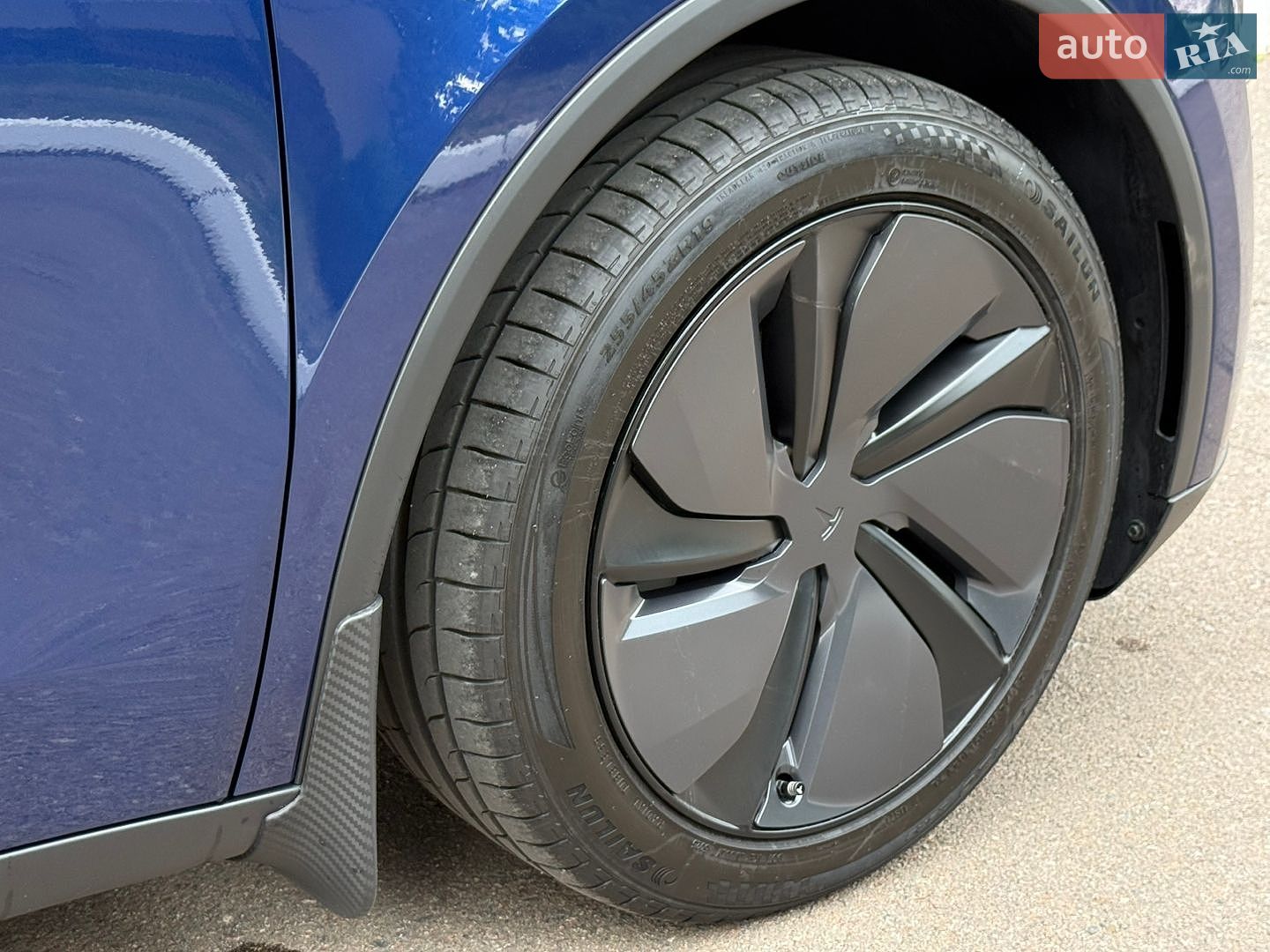Tesla Model Y 2025 VIN 7SAYGDED2TA443077 фото оголошення 112 з 114