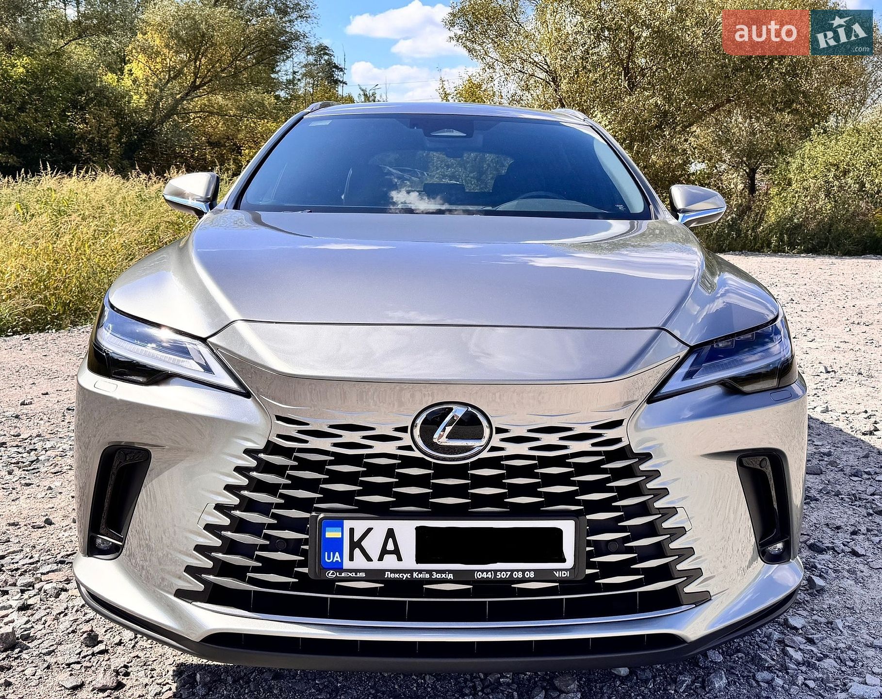 Lexus RX 2023 VIN JTJCHBJAX02004051 фото оголошення 7 з 18