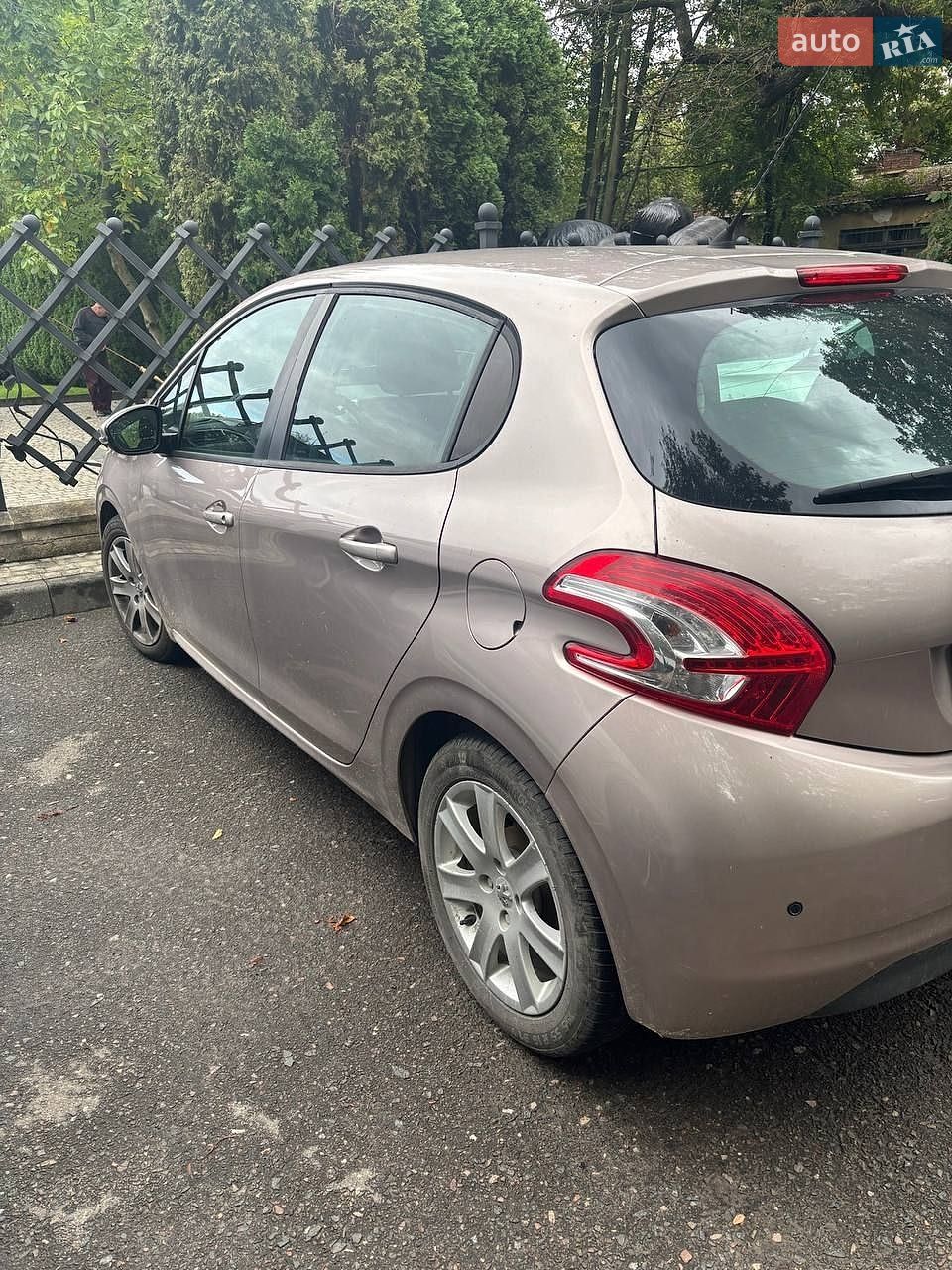 Peugeot 208 2012 VIN VF3CC8HR0CT097953 фото оголошення 8 з 11