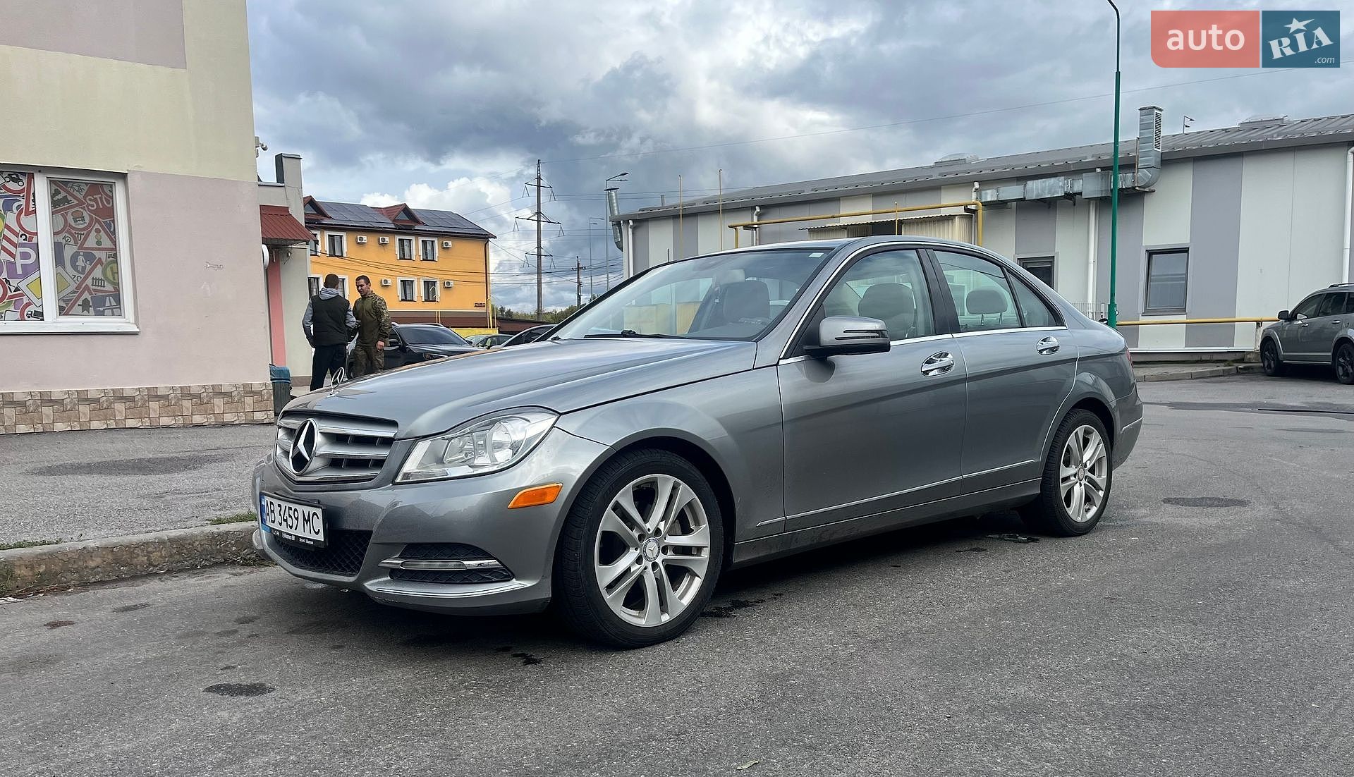 Mercedes-Benz C-Class 2012 VIN WDDGF4HB2DR270333 фото оголошення 2 з 15