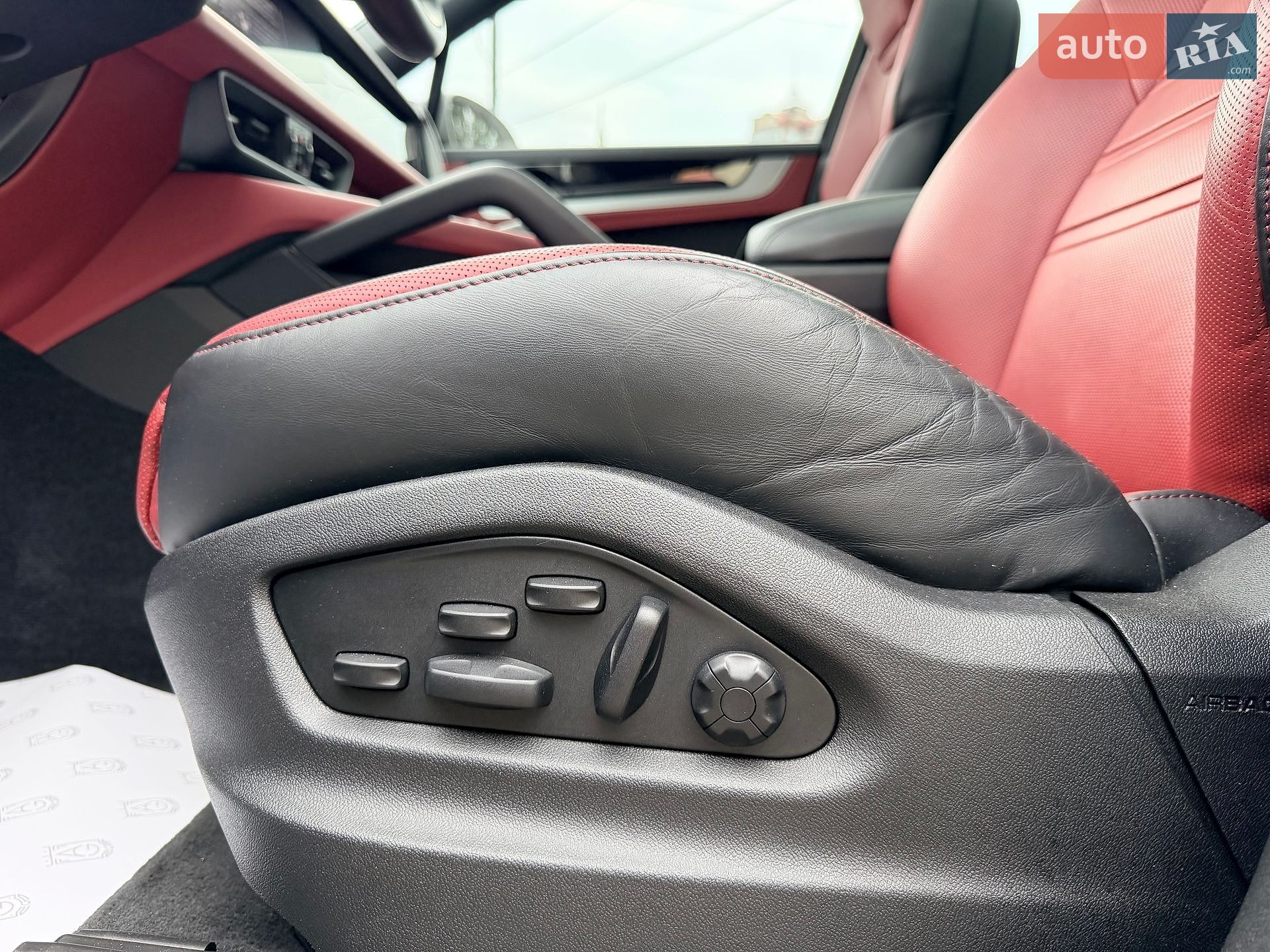 Porsche Cayenne Coupe 2023 VIN WP1ZZZ9YZRDA47176 фото оголошення 21 з 27