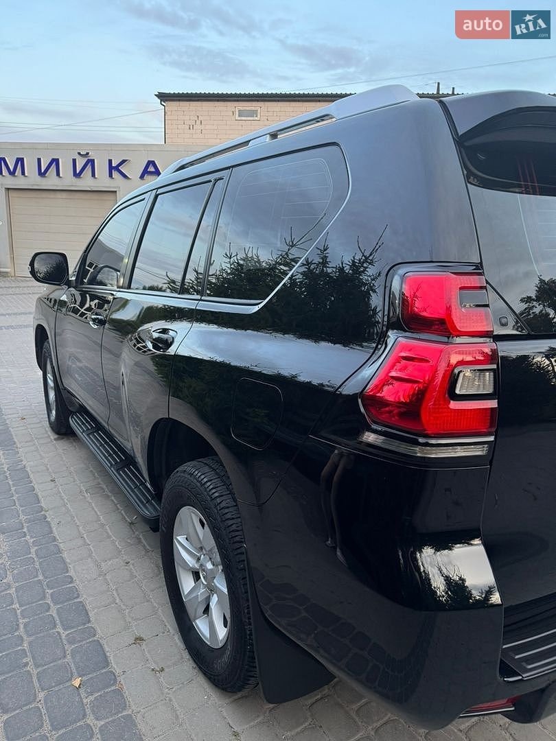 Toyota Land Cruiser Prado 2020 VIN JTEBR3FJ90K165660 фото оголошення 16 з 69