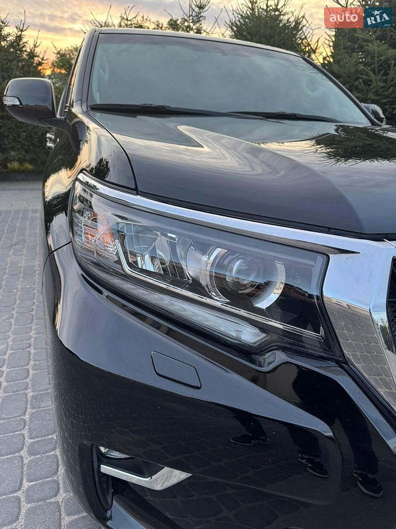 Toyota Land Cruiser Prado 2020 VIN JTEBR3FJ90K165660 фото оголошення 20 з 69