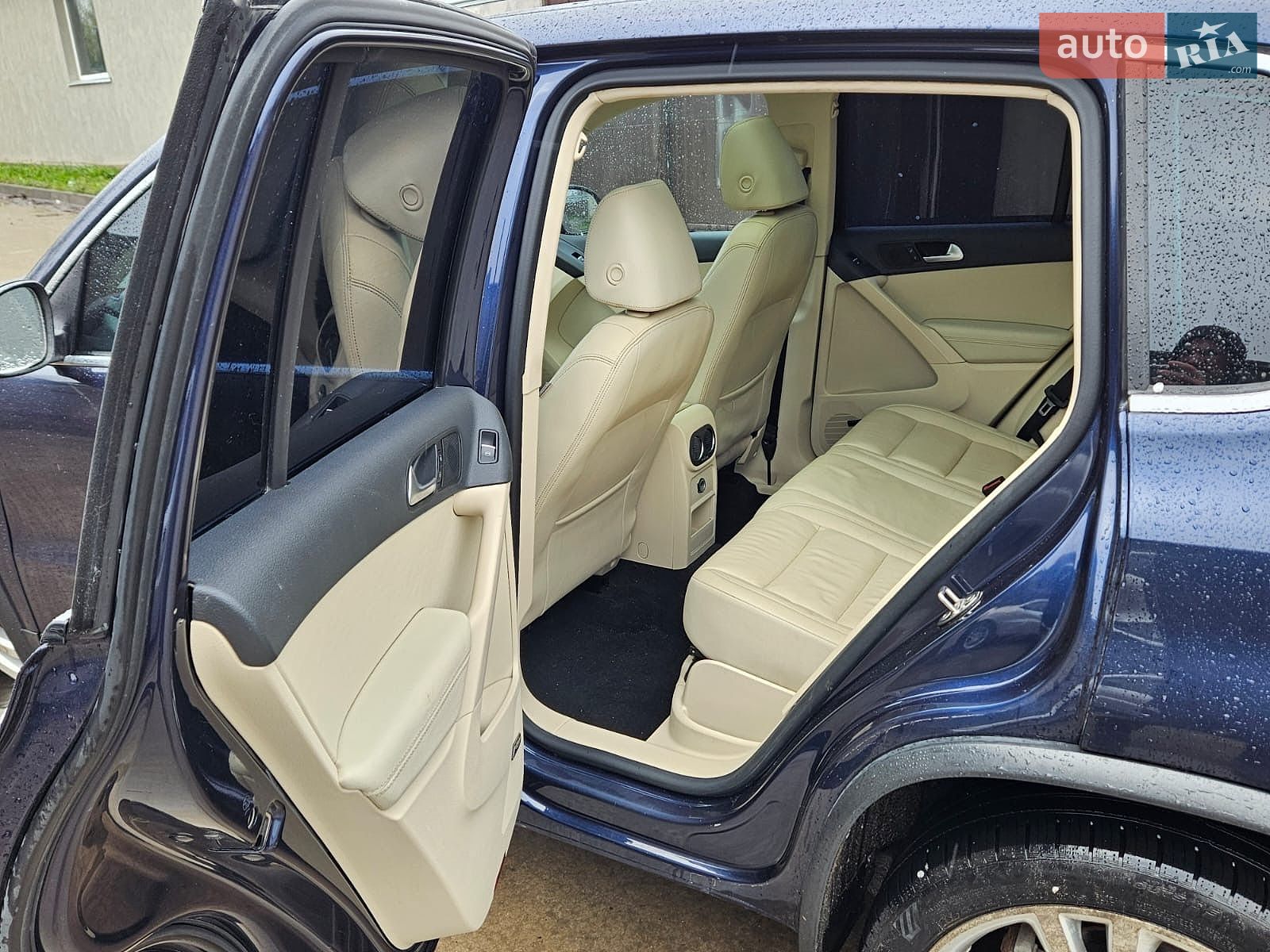 Volkswagen Tiguan 2016 VIN WVGAV7AX4GW582195 фото оголошення 4 з 24