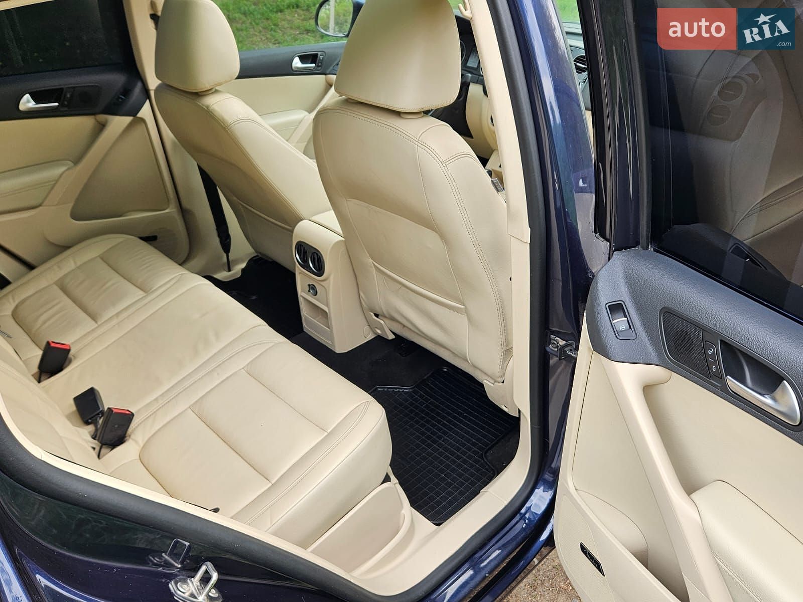 Volkswagen Tiguan 2016 VIN WVGAV7AX4GW582195 фото оголошення 12 з 24