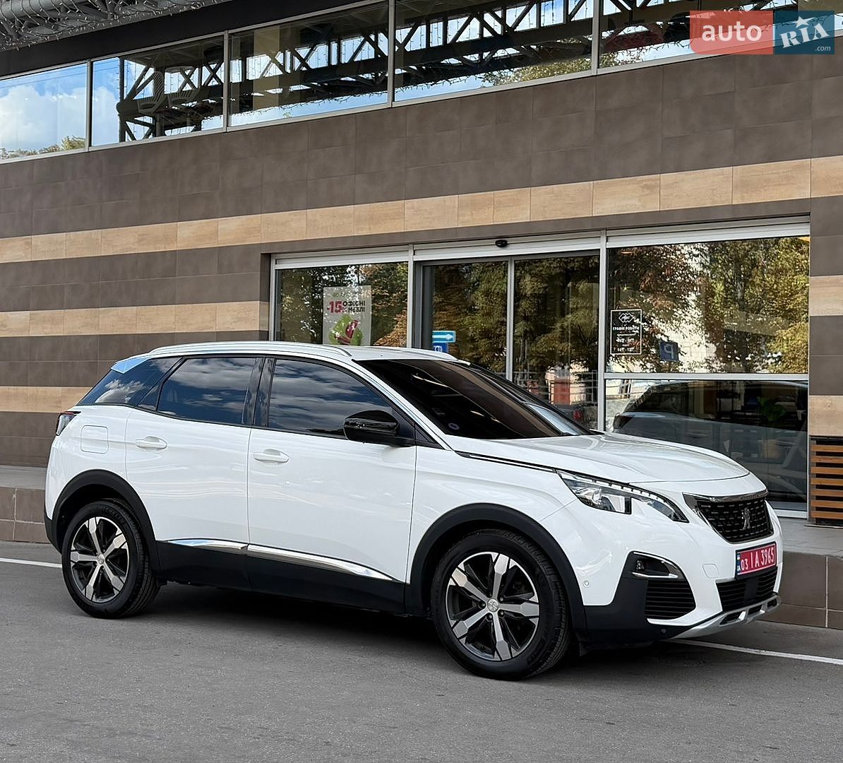 Peugeot 3008 2018 VIN VF3MCBHZWJS012821 фото оголошення 8 з 117