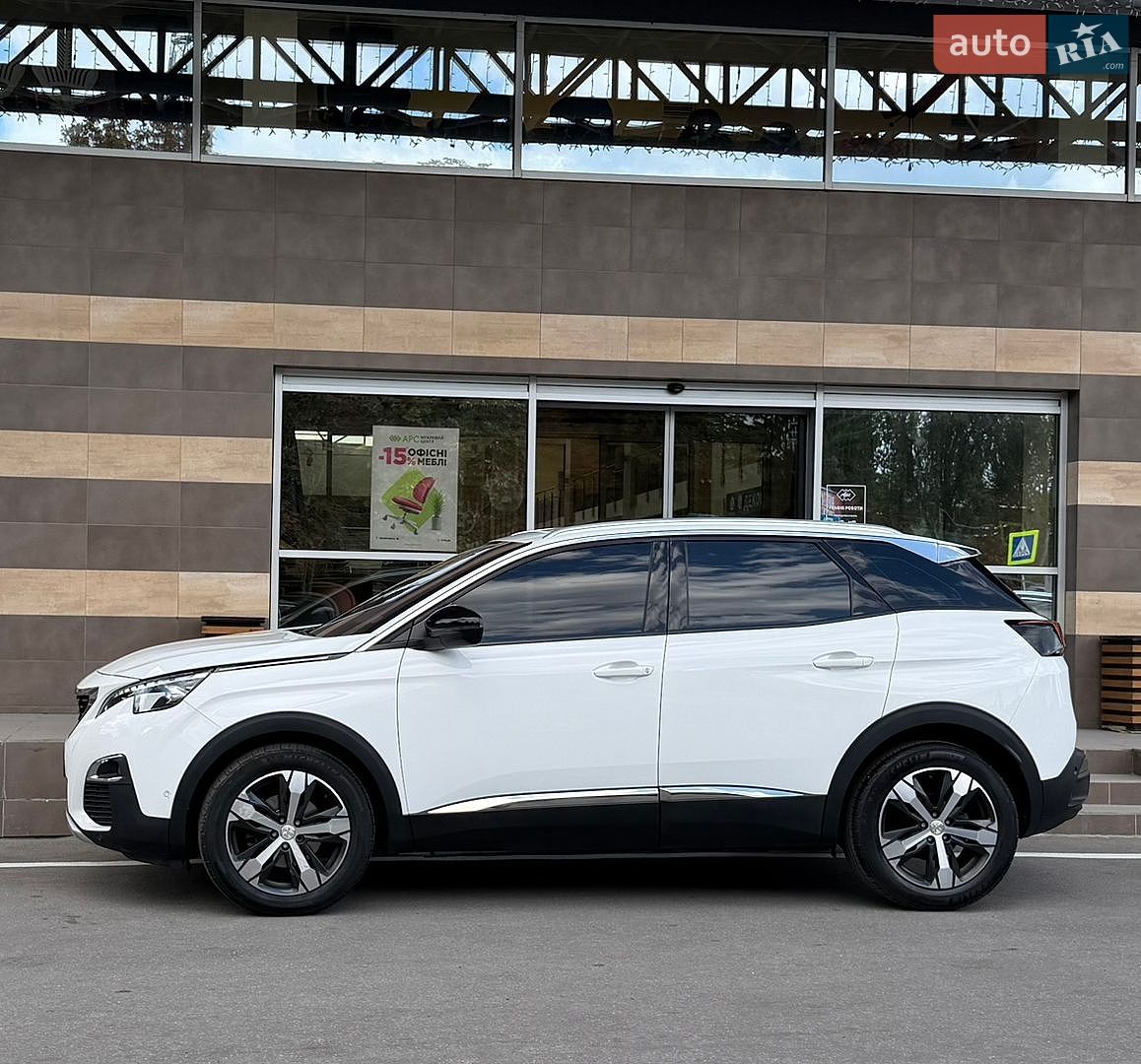 Peugeot 3008 2018 VIN VF3MCBHZWJS012821 фото оголошення 18 з 117