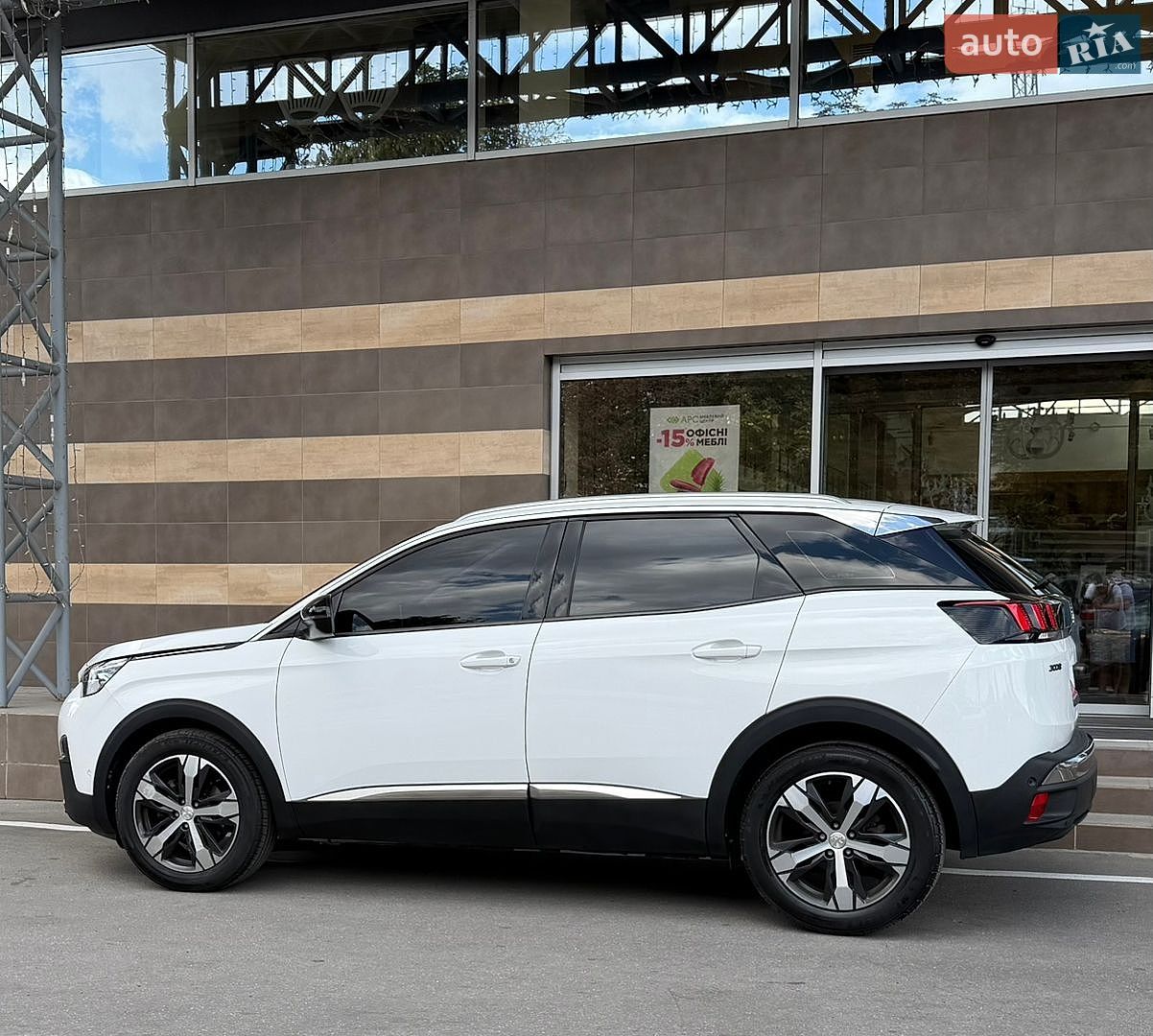 Peugeot 3008 2018 VIN VF3MCBHZWJS012821 фото оголошення 19 з 117