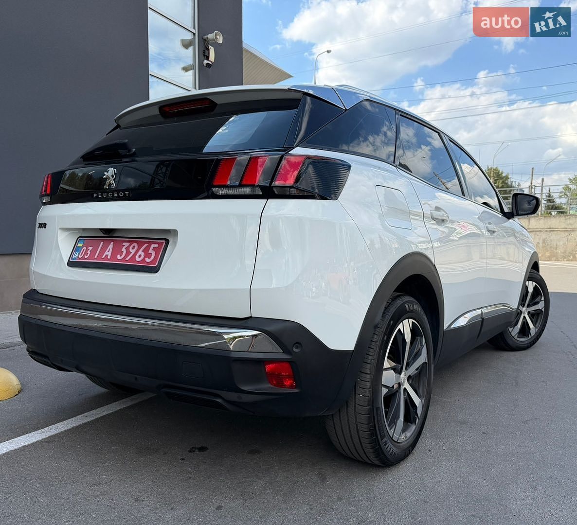 Peugeot 3008 2018 VIN VF3MCBHZWJS012821 фото оголошення 27 з 117