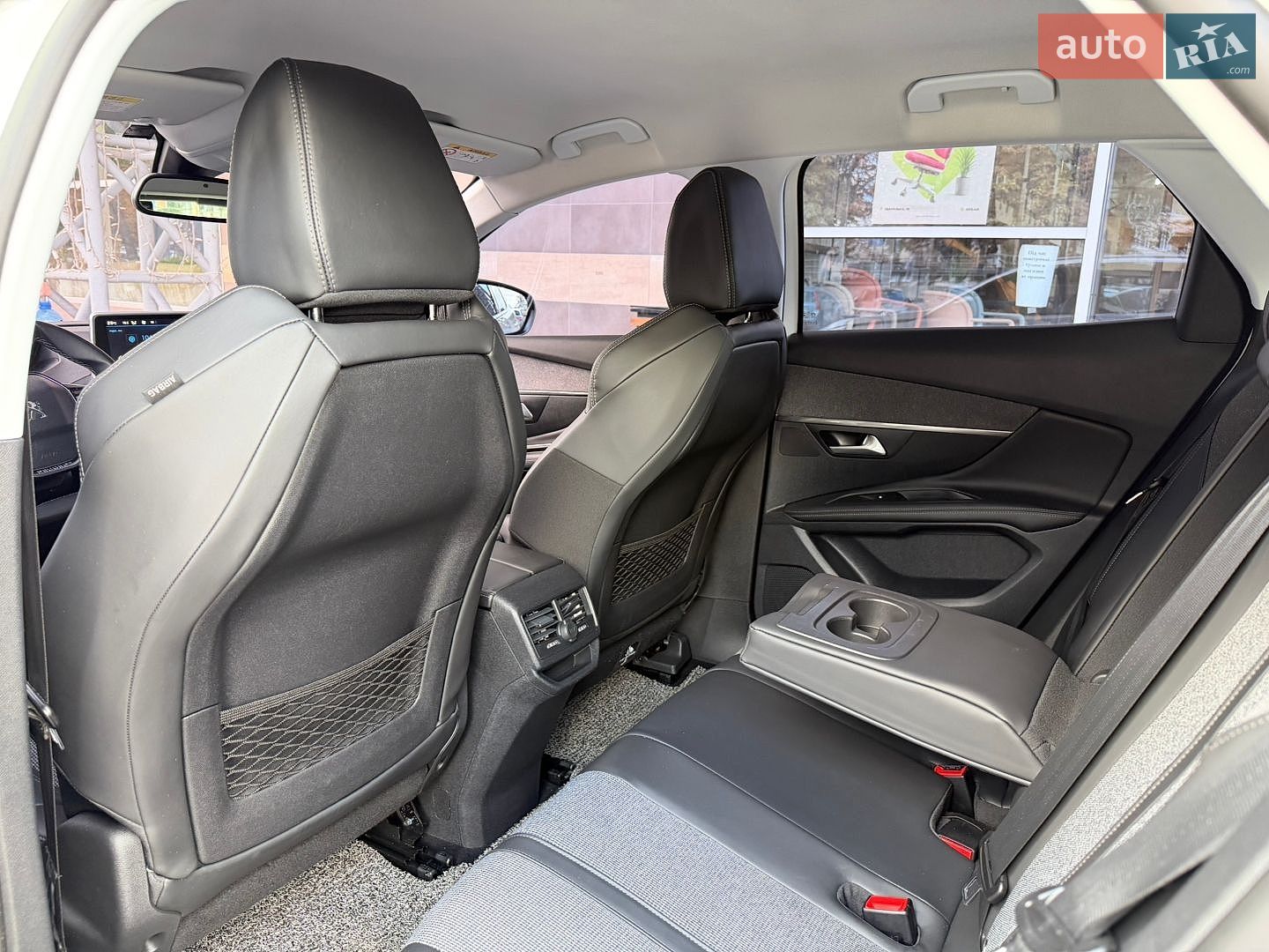 Peugeot 3008 2018 VIN VF3MCBHZWJS012821 фото оголошення 51 з 117