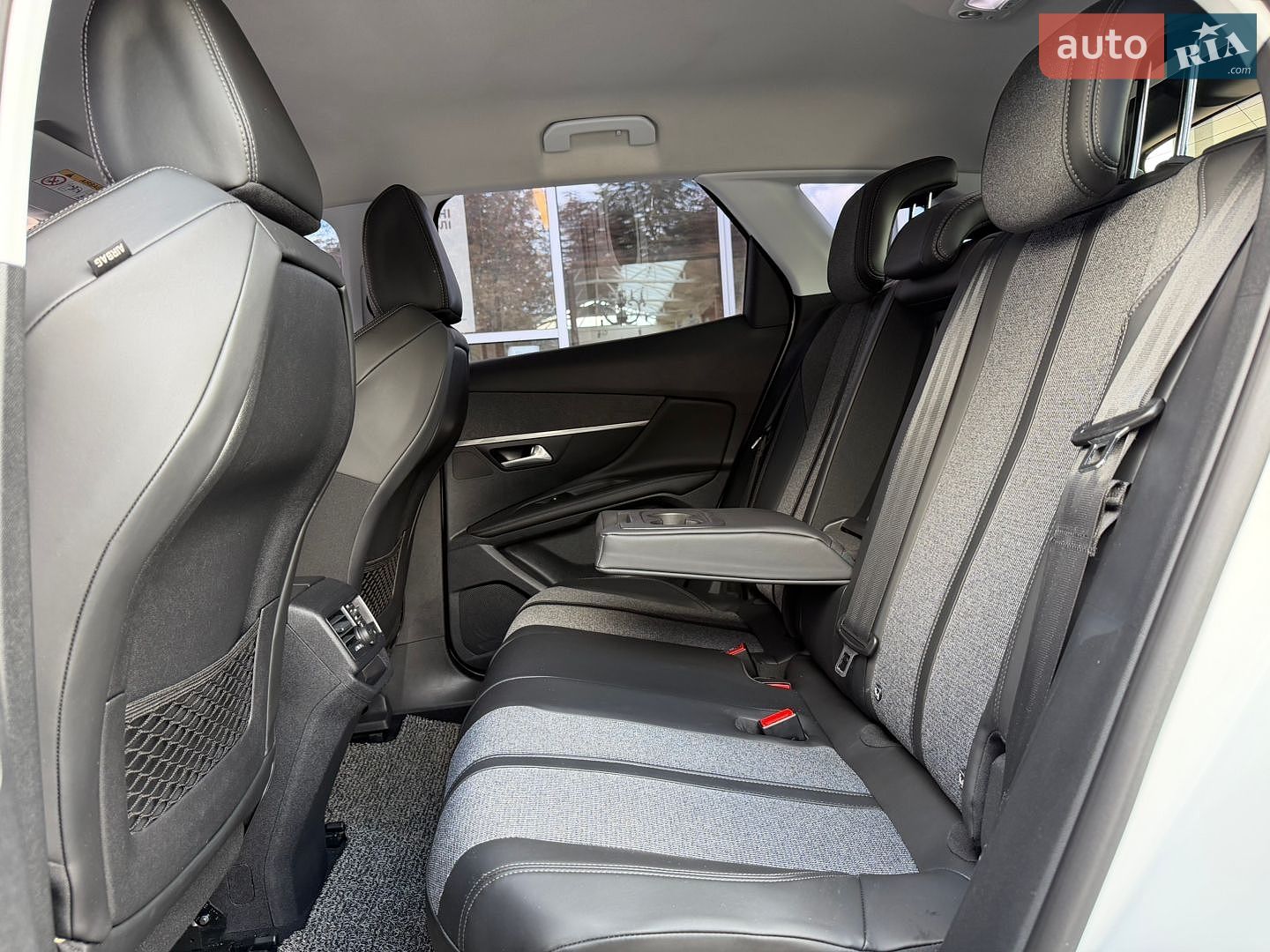Peugeot 3008 2018 VIN VF3MCBHZWJS012821 фото оголошення 52 з 117