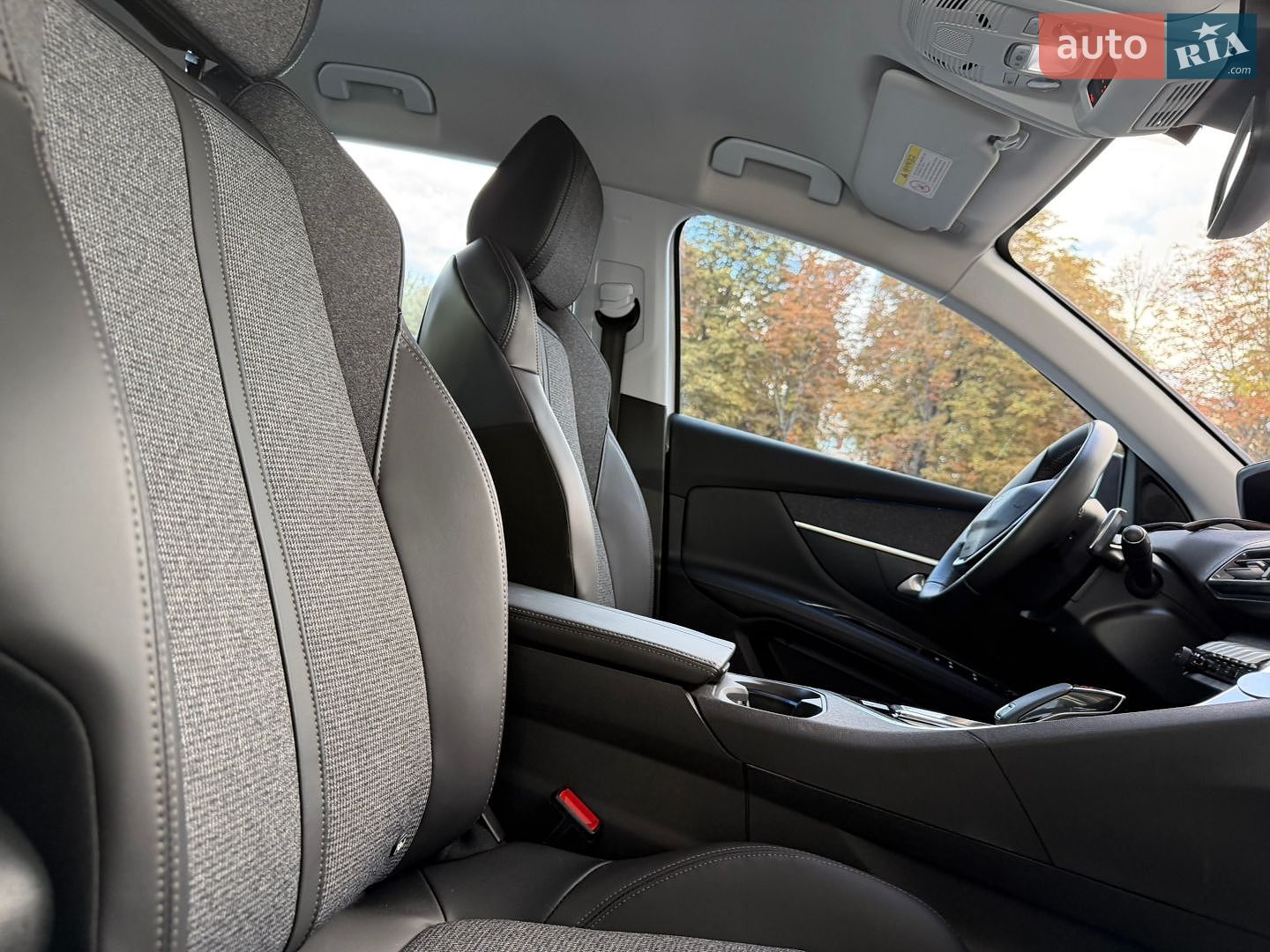 Peugeot 3008 2018 VIN VF3MCBHZWJS012821 фото оголошення 63 з 117