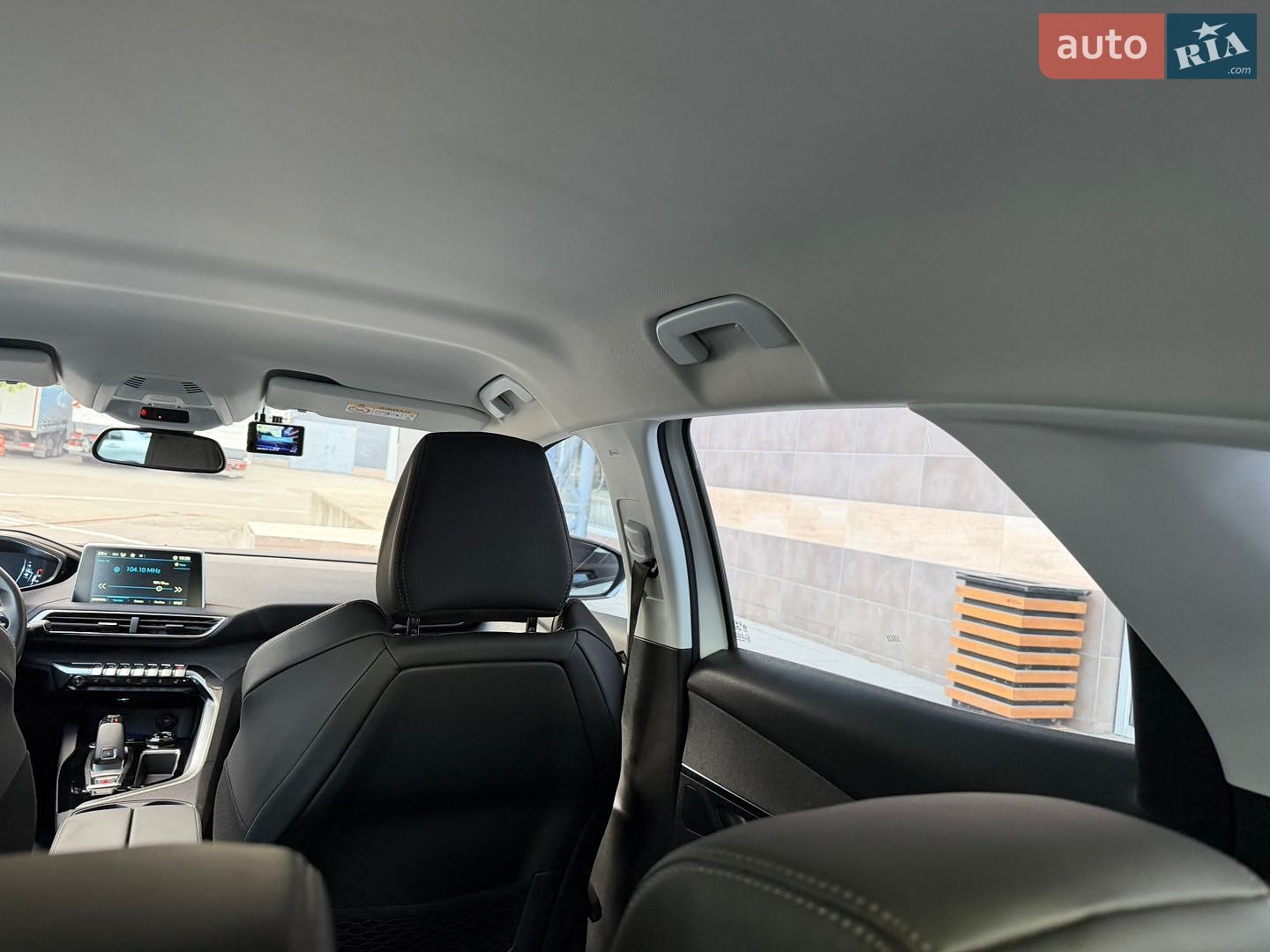 Peugeot 3008 2018 VIN VF3MCBHZWJS012821 фото оголошення 70 з 117