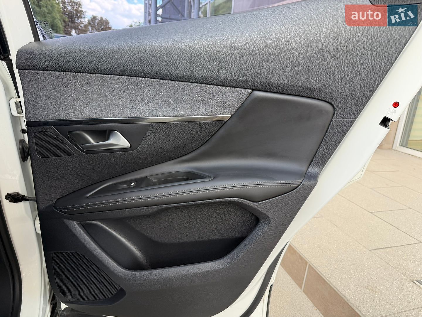 Peugeot 3008 2018 VIN VF3MCBHZWJS012821 фото оголошення 88 з 117