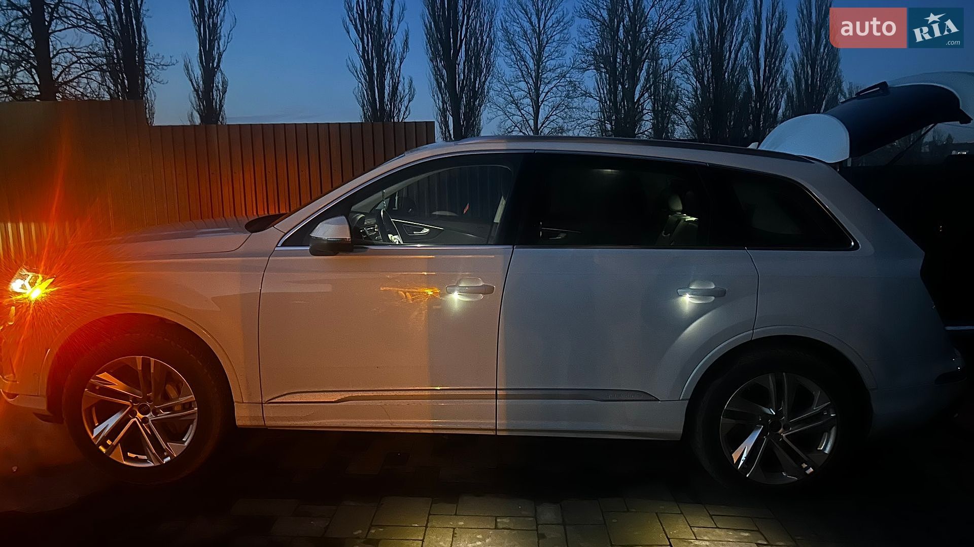 Audi Q7 2022 VIN WA1ACBF74PD003234 фото оголошення 7 з 33