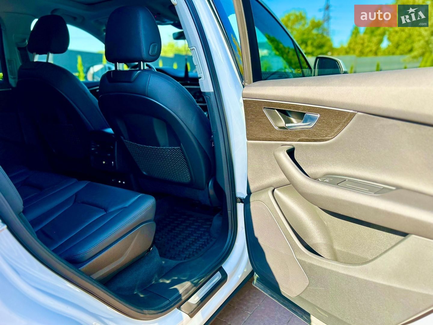 Audi Q7 2022 VIN WA1ACBF74PD003234 фото оголошення 24 з 33