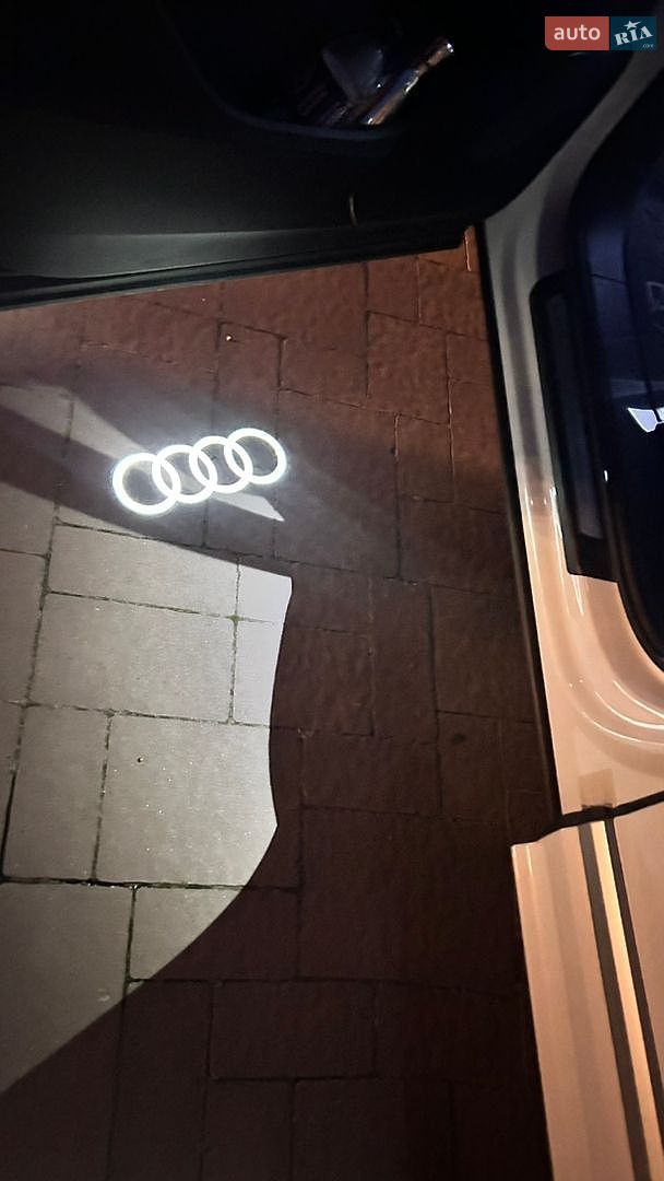 Audi Q7 2022 VIN WA1ACBF74PD003234 фото оголошення 31 з 33