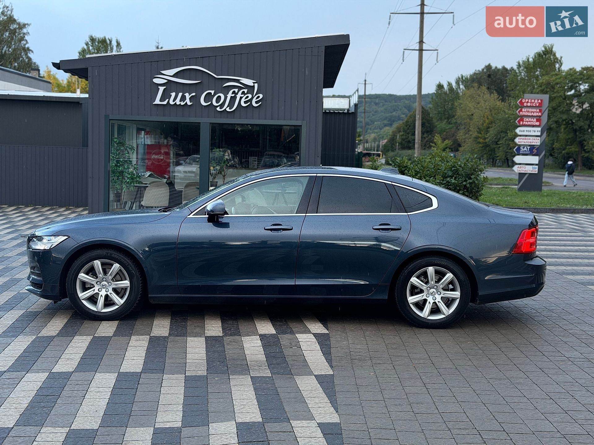 Volvo S90 2017 VIN LVYPS79B0JP032963 фото оголошення 4 з 12