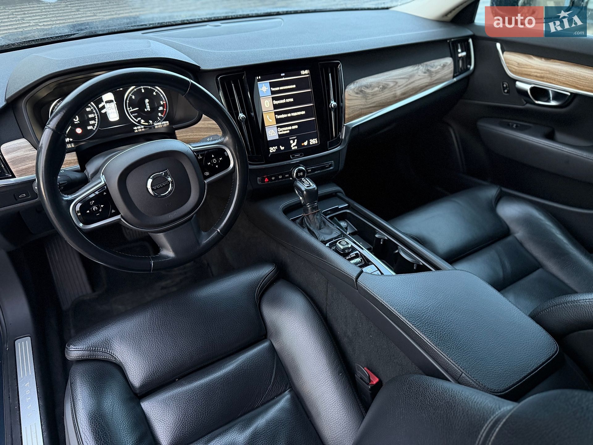 Volvo S90 2017 VIN LVYPS79B0JP032963 фото оголошення 9 з 12