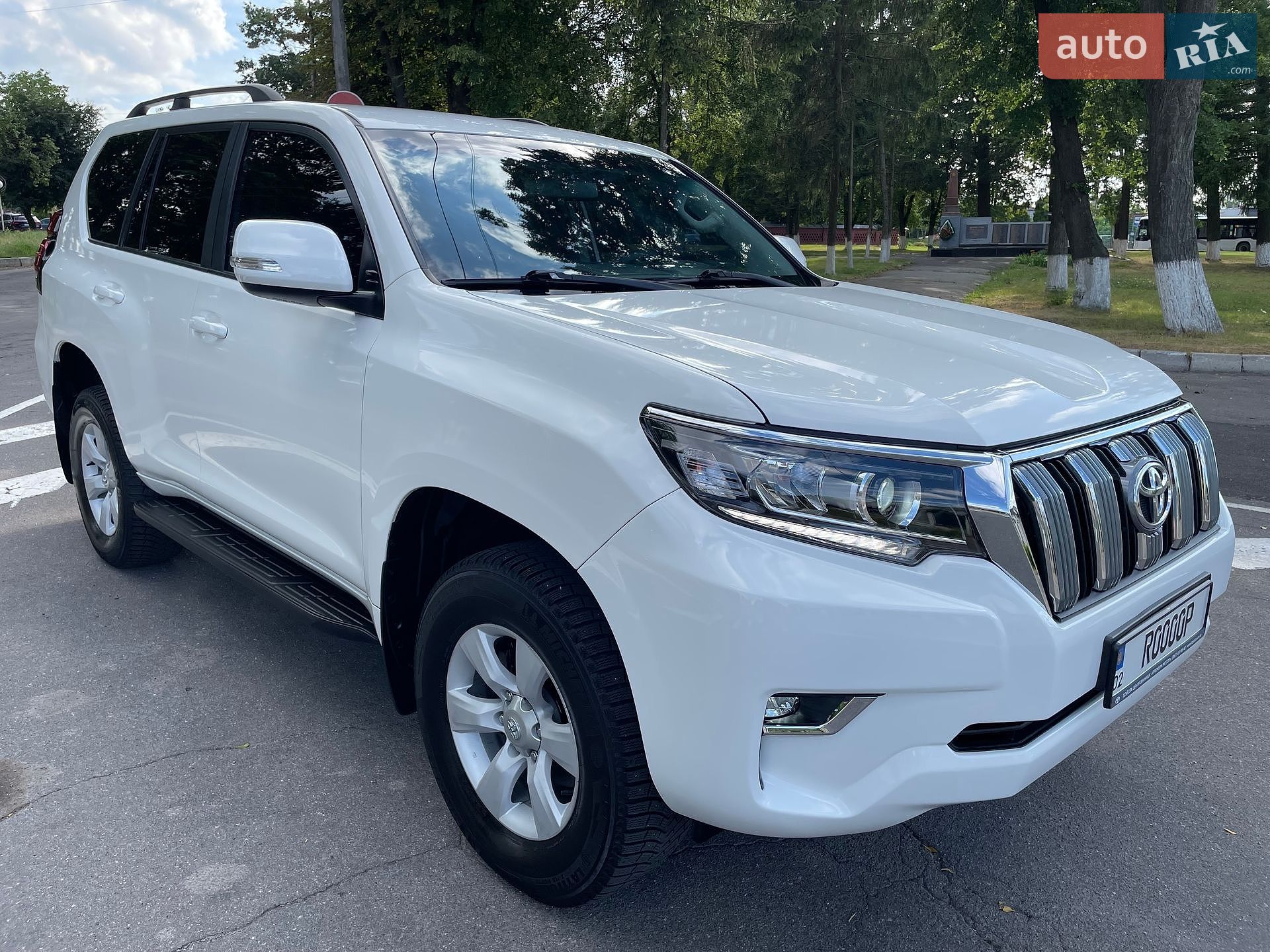 Toyota Land Cruiser Prado 2021 VIN JTEBX3FJ10K336472 фото оголошення 2 з 60