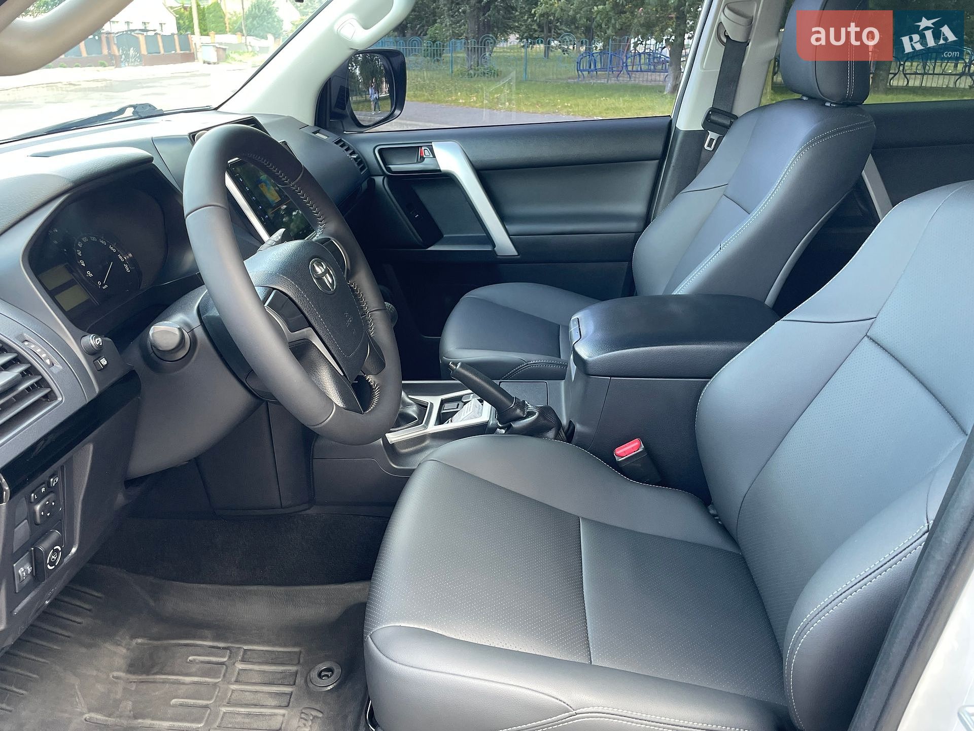 Toyota Land Cruiser Prado 2021 VIN JTEBX3FJ10K336472 фото оголошення 32 з 60