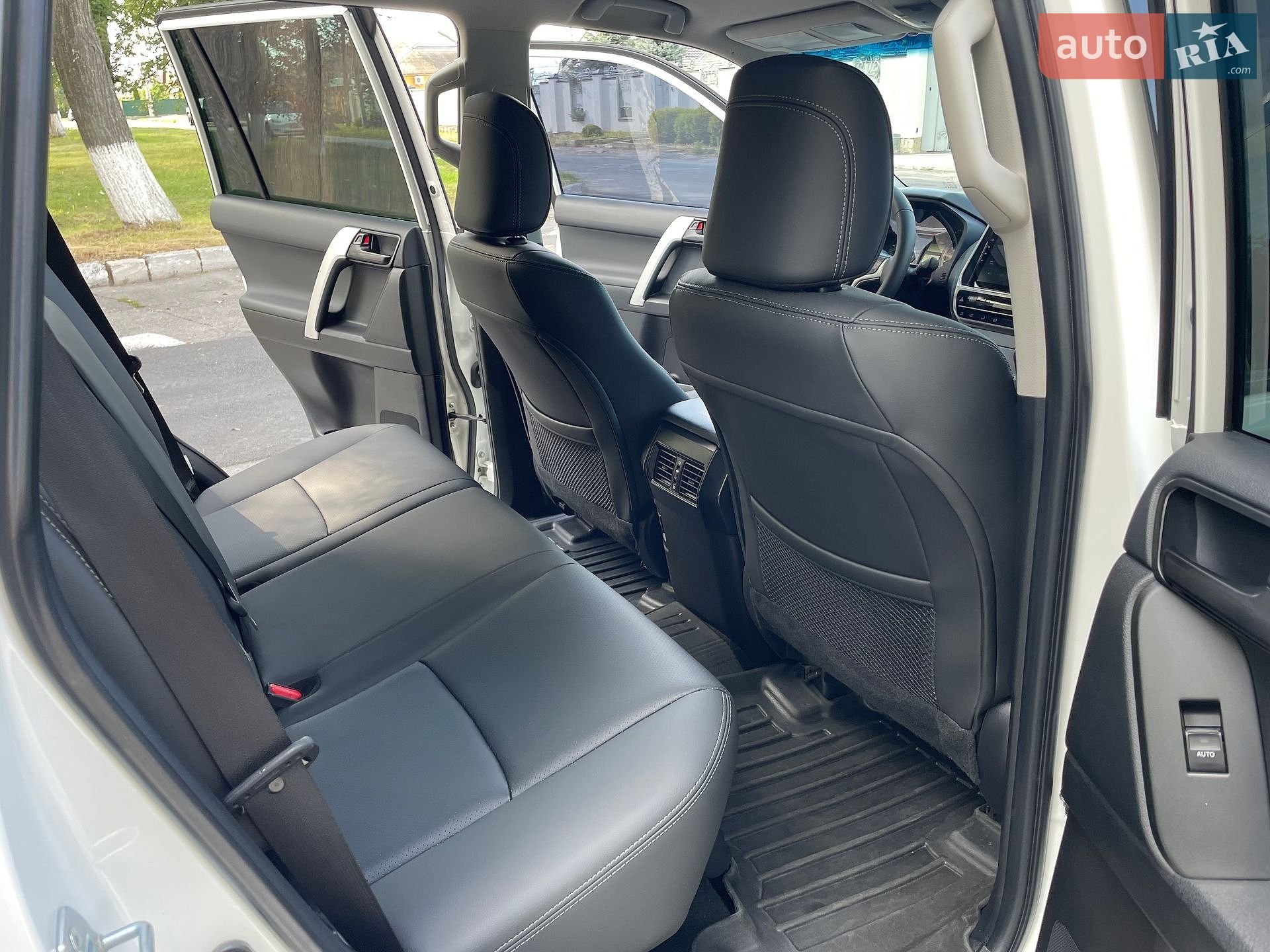 Toyota Land Cruiser Prado 2021 VIN JTEBX3FJ10K336472 фото оголошення 43 з 60