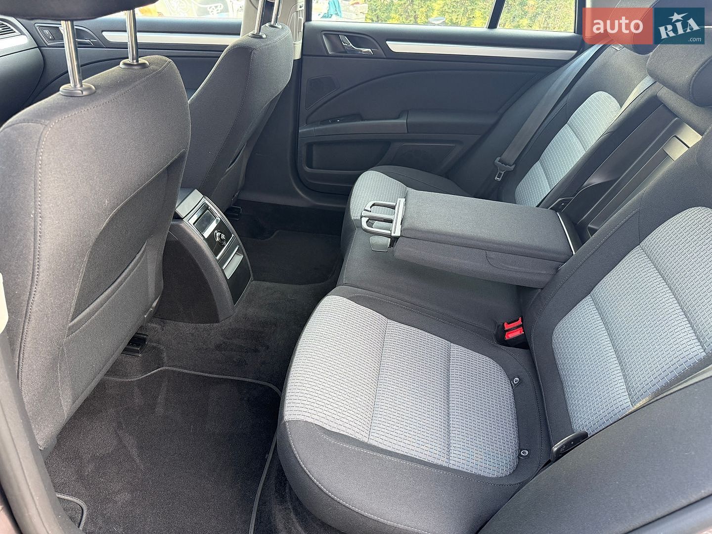 Skoda Superb 2010 VIN TMBJJ73T6B9028092 фото оголошення 23 з 23