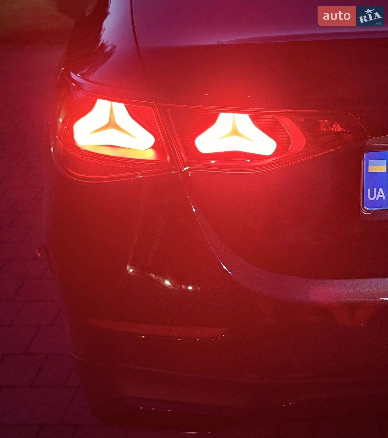 Mercedes-Benz E-Class 2023 VIN W1KLF0EB3RA016907 фото оголошення 21 з 40