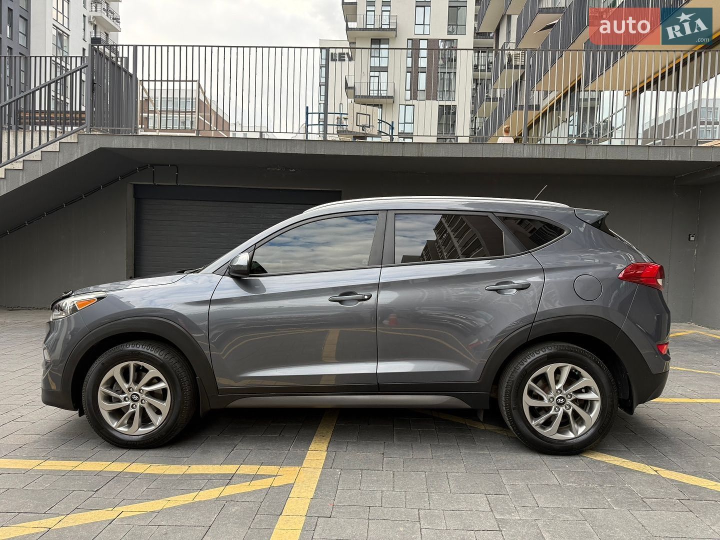 Hyundai Tucson 2016 VIN KM8J3CA4XGU176406 фото оголошення 6 з 79