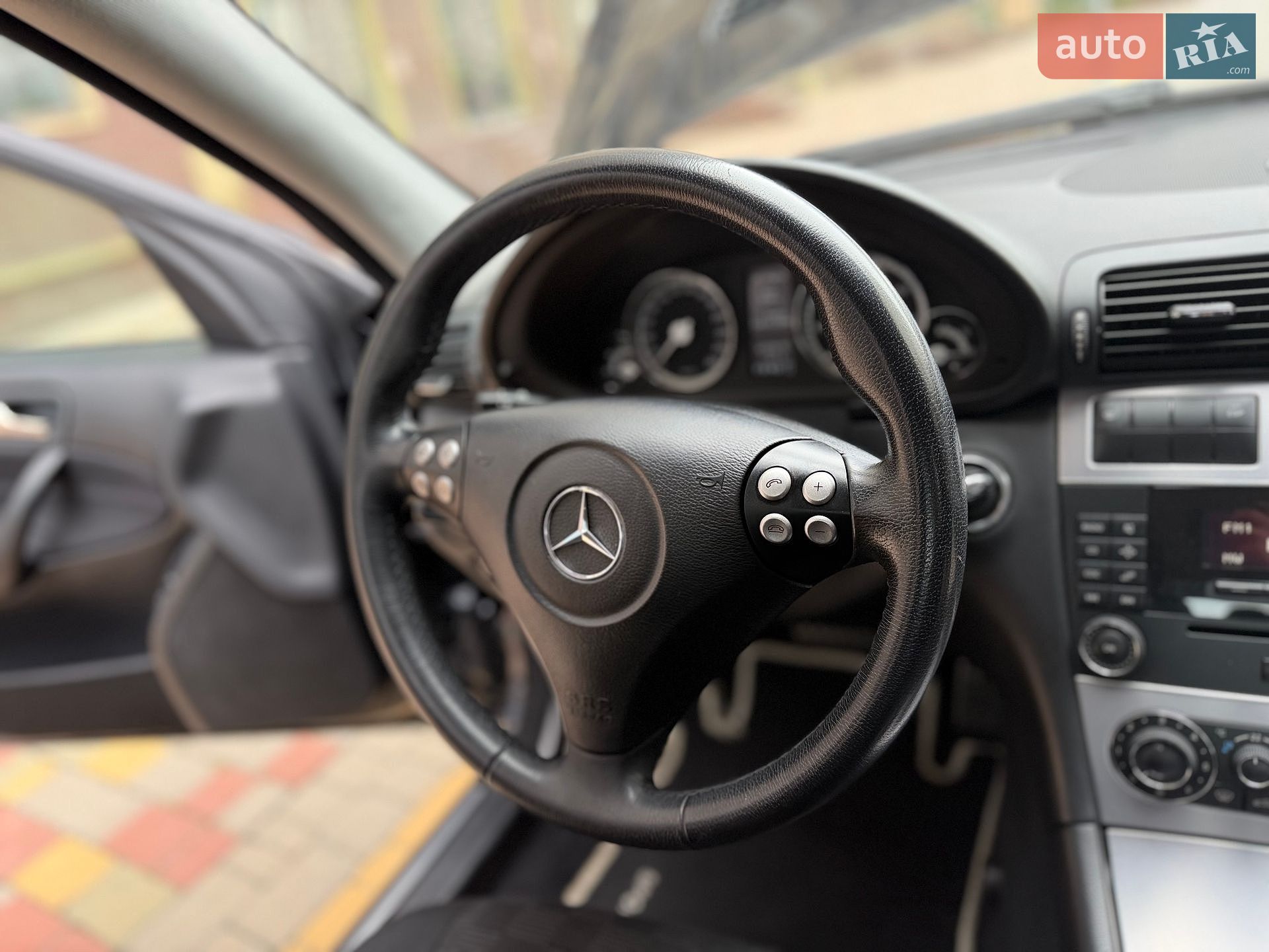 Mercedes-Benz C-Class 2007 VIN WDB2030421A949254 фото оголошення 27 з 171