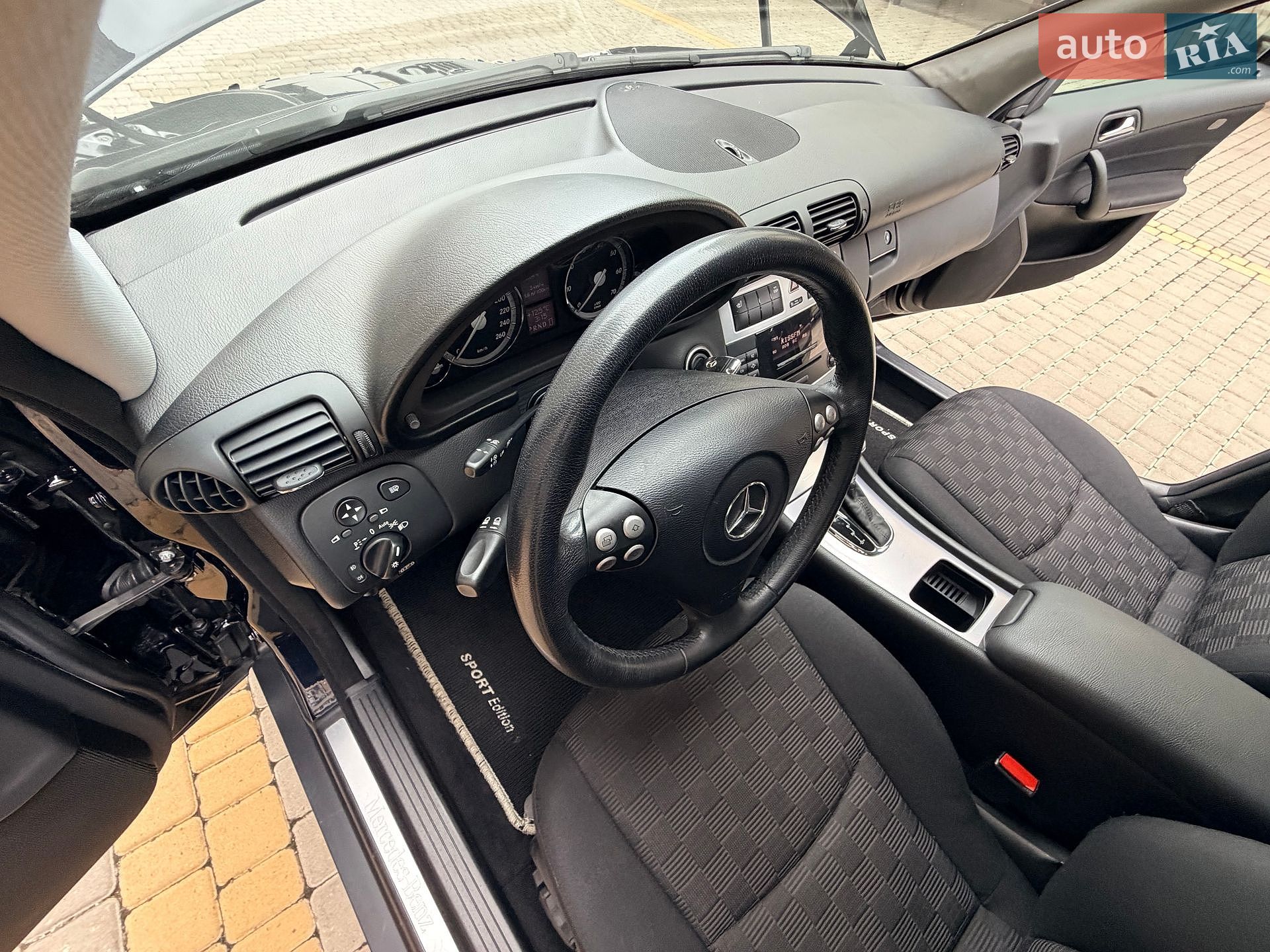 Mercedes-Benz C-Class 2007 VIN WDB2030421A949254 фото оголошення 30 з 171