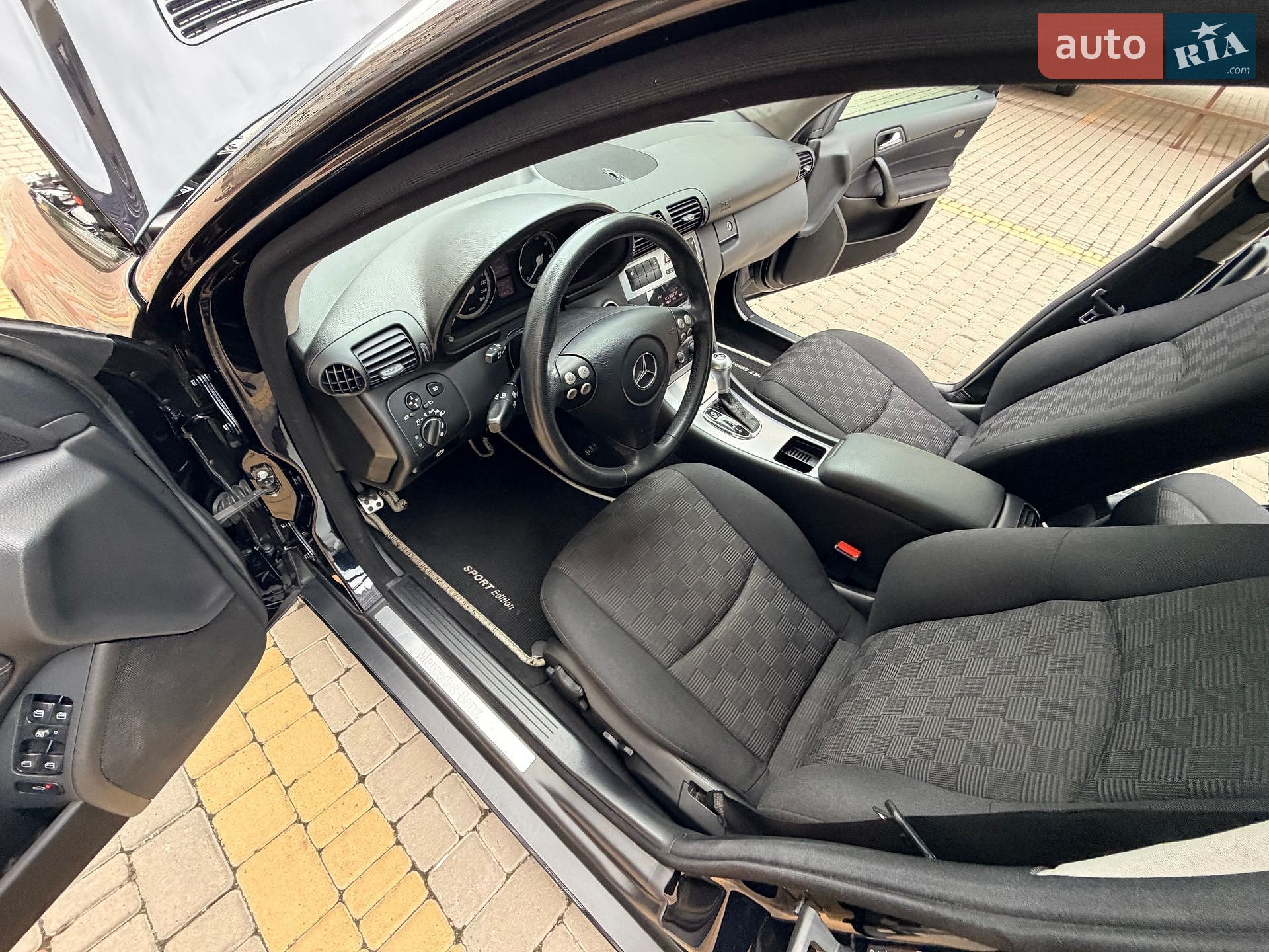 Mercedes-Benz C-Class 2007 VIN WDB2030421A949254 фото оголошення 40 з 171