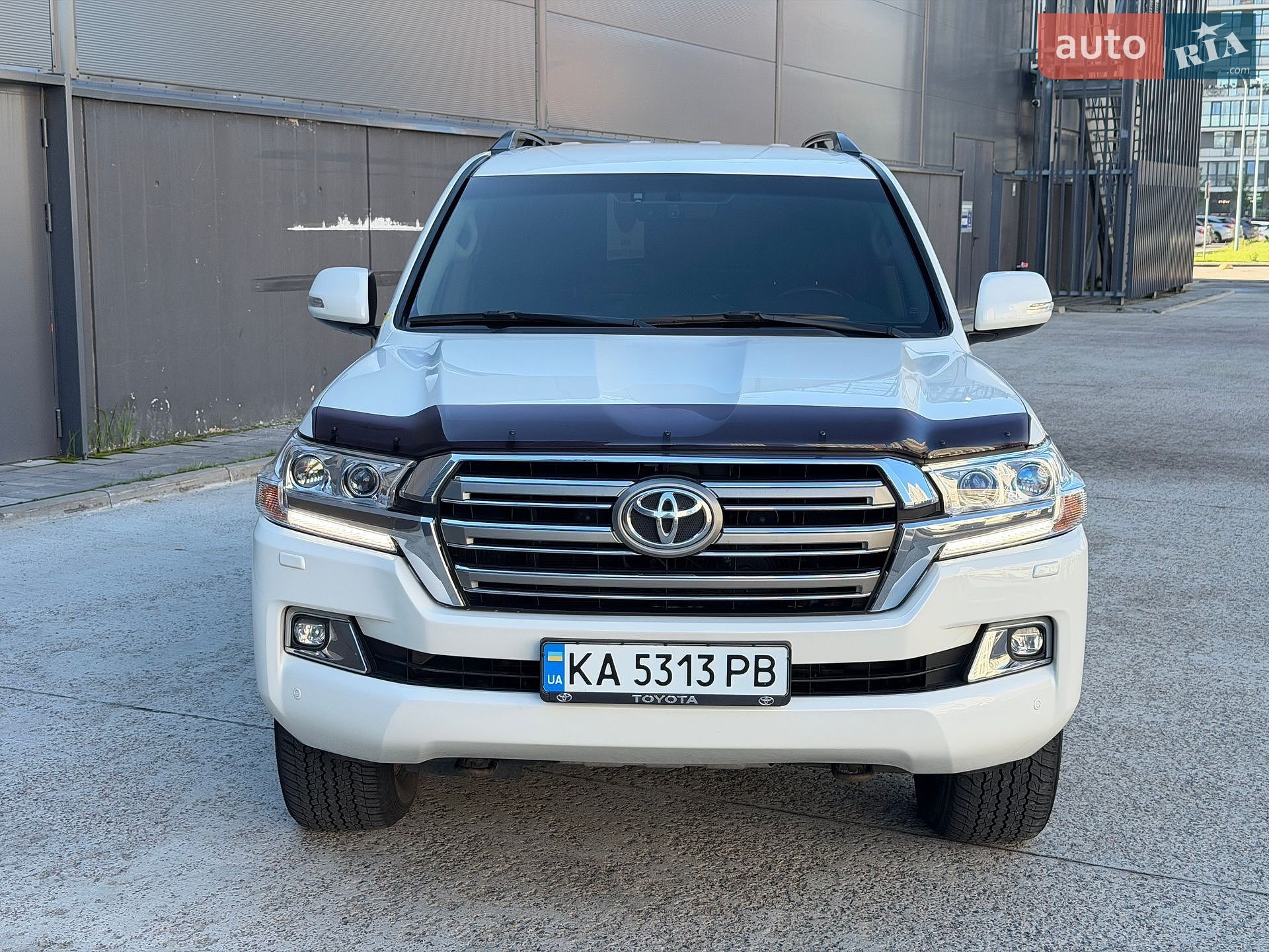 Toyota Land Cruiser 2018 VIN JTMCV05J004250430 фото оголошення 5 з 64