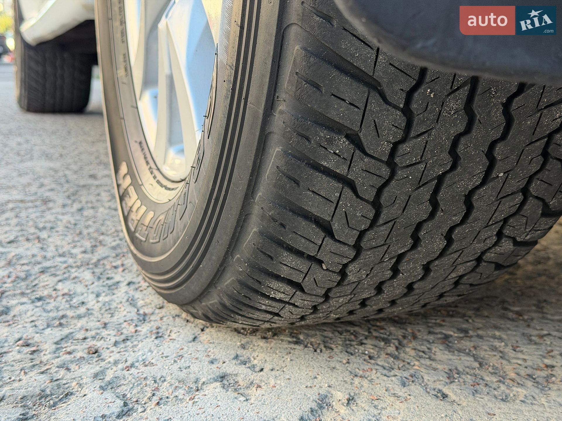 Toyota Land Cruiser 2018 VIN JTMCV05J004250430 фото оголошення 14 з 64