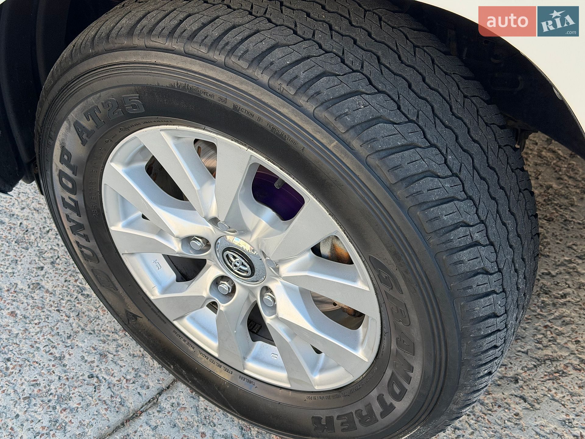 Toyota Land Cruiser 2018 VIN JTMCV05J004250430 фото оголошення 15 з 64