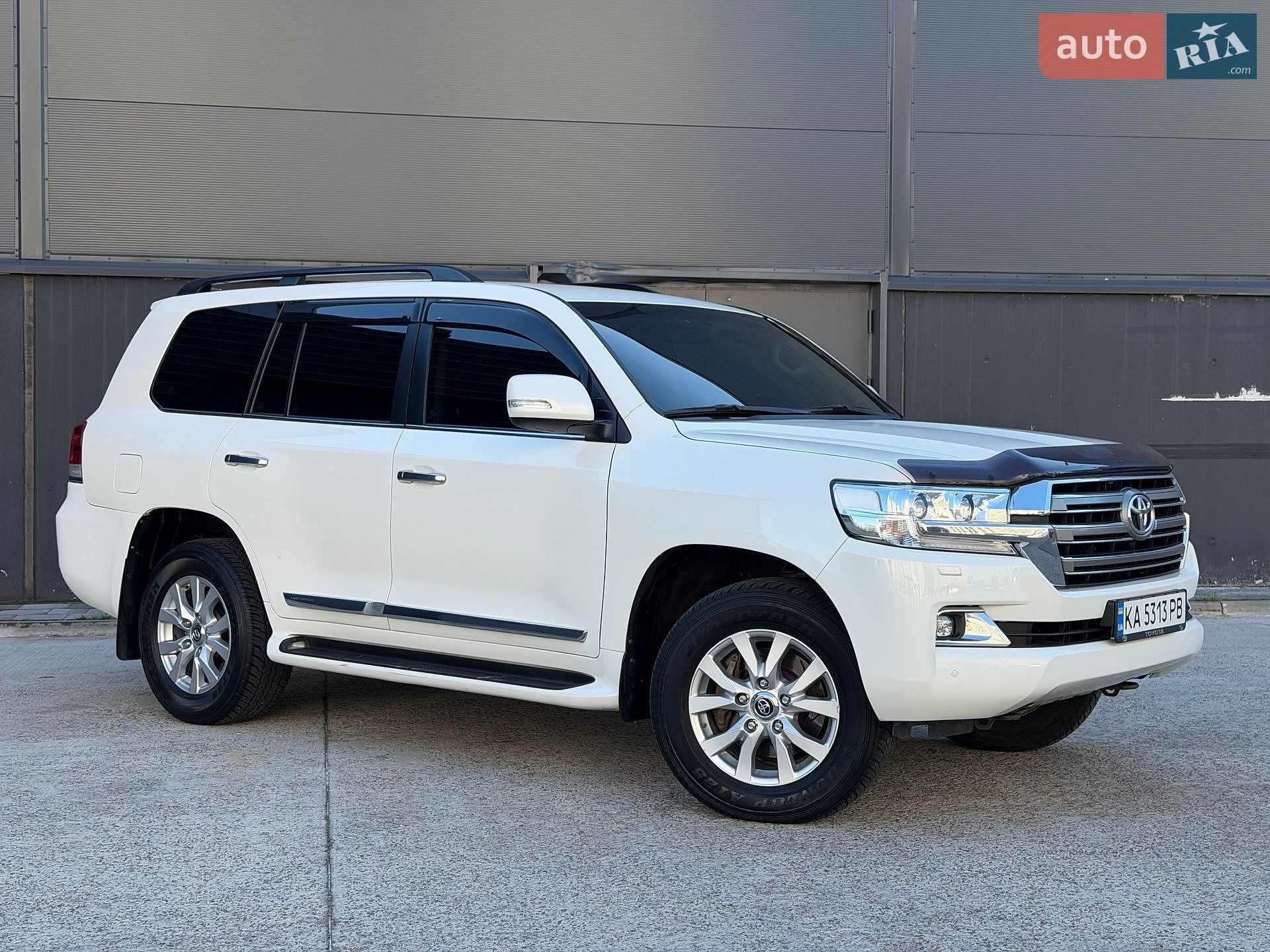 Toyota Land Cruiser 2018 VIN JTMCV05J004250430 фото оголошення 17 з 64