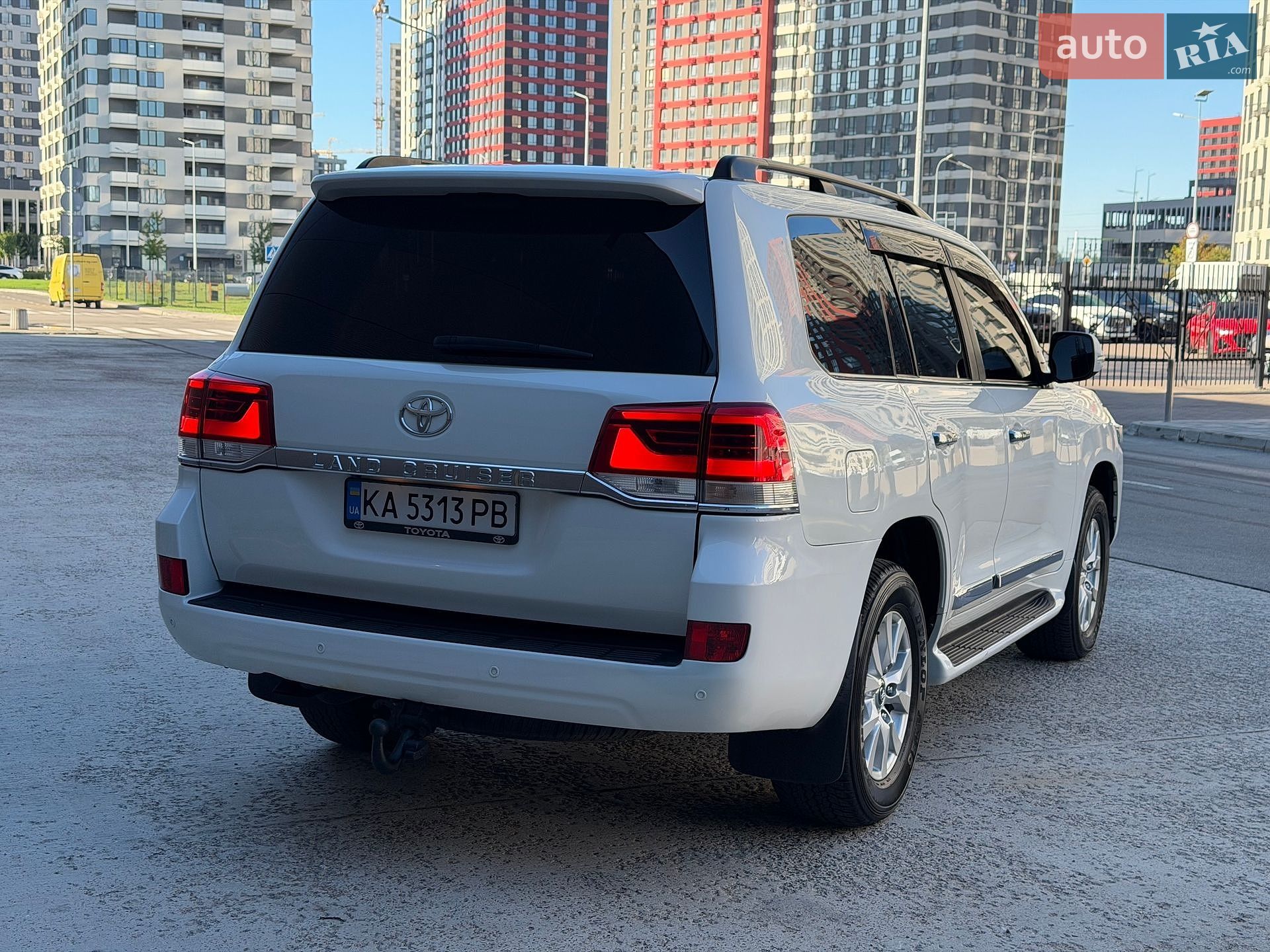 Toyota Land Cruiser 2018 VIN JTMCV05J004250430 фото оголошення 21 з 64