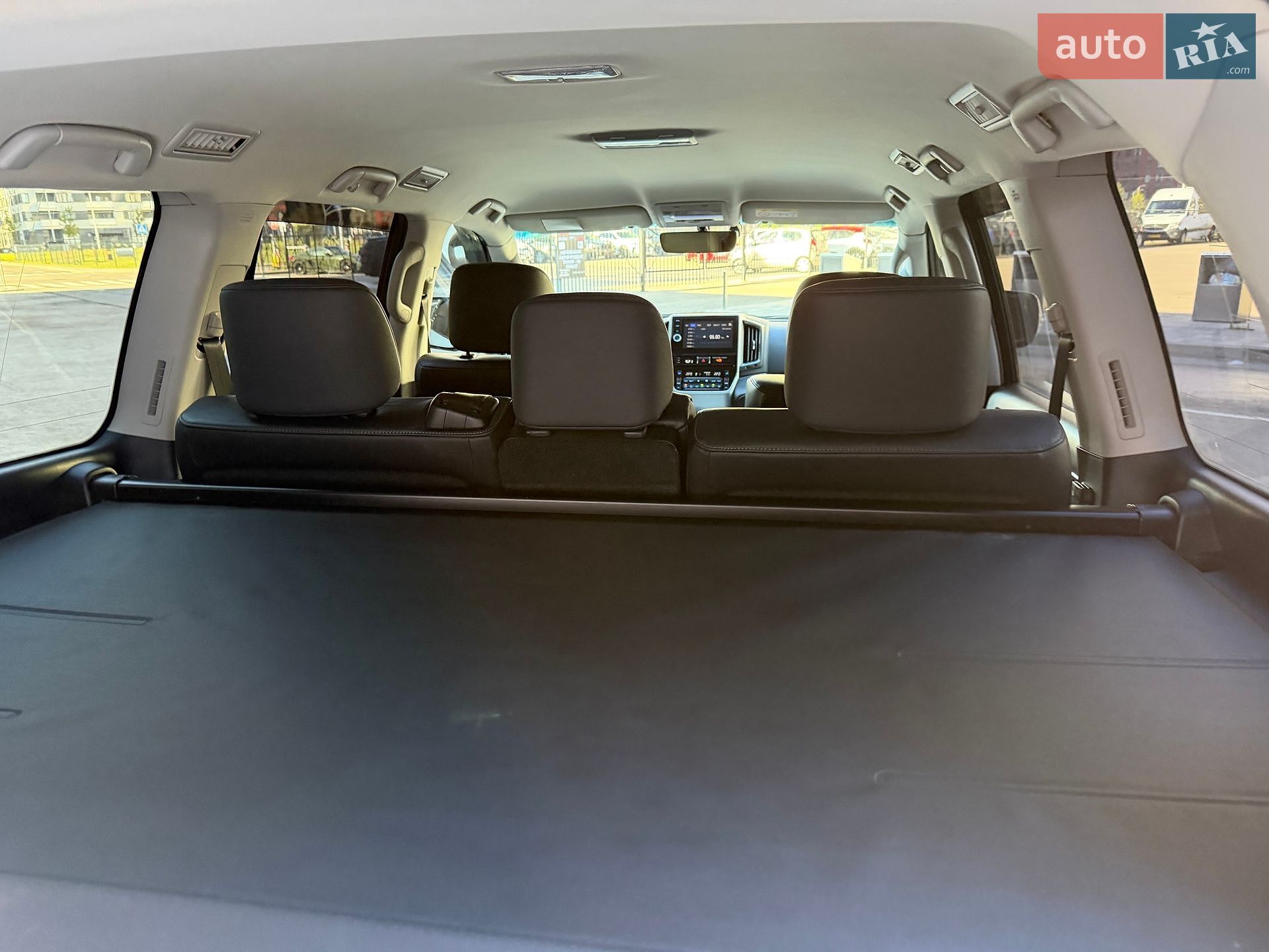 Toyota Land Cruiser 2018 VIN JTMCV05J004250430 фото оголошення 54 з 64