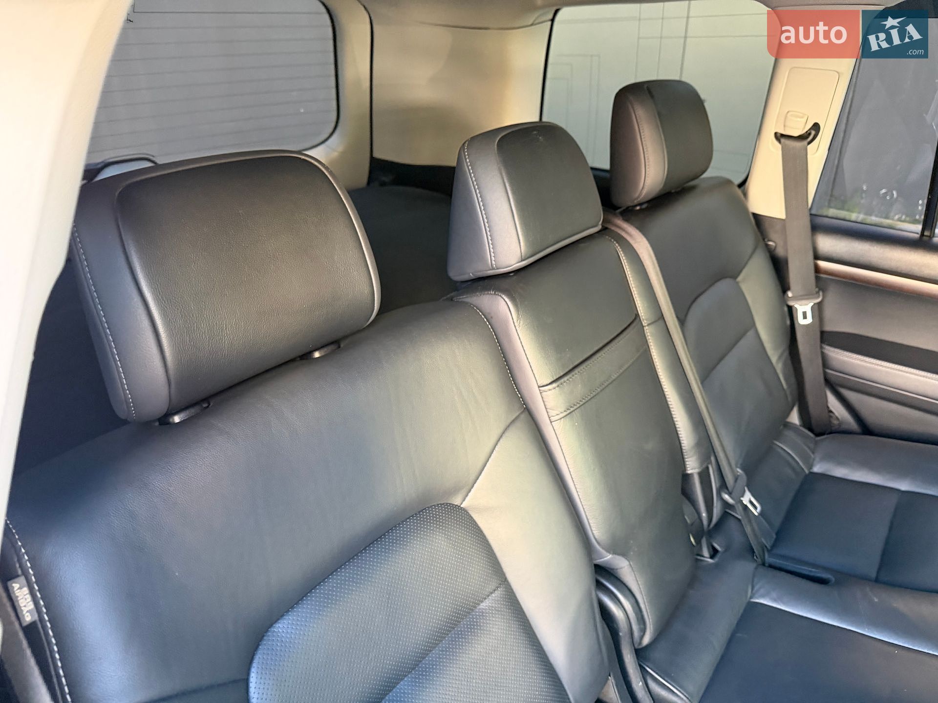 Toyota Land Cruiser 2018 VIN JTMCV05J004250430 фото оголошення 59 з 64