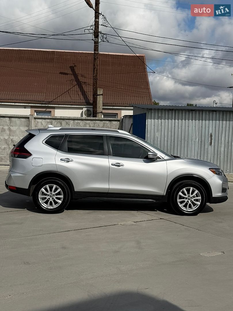 Nissan Rogue 2018 VIN KNMAT2MV5KP502784 фото оголошення 11 з 36