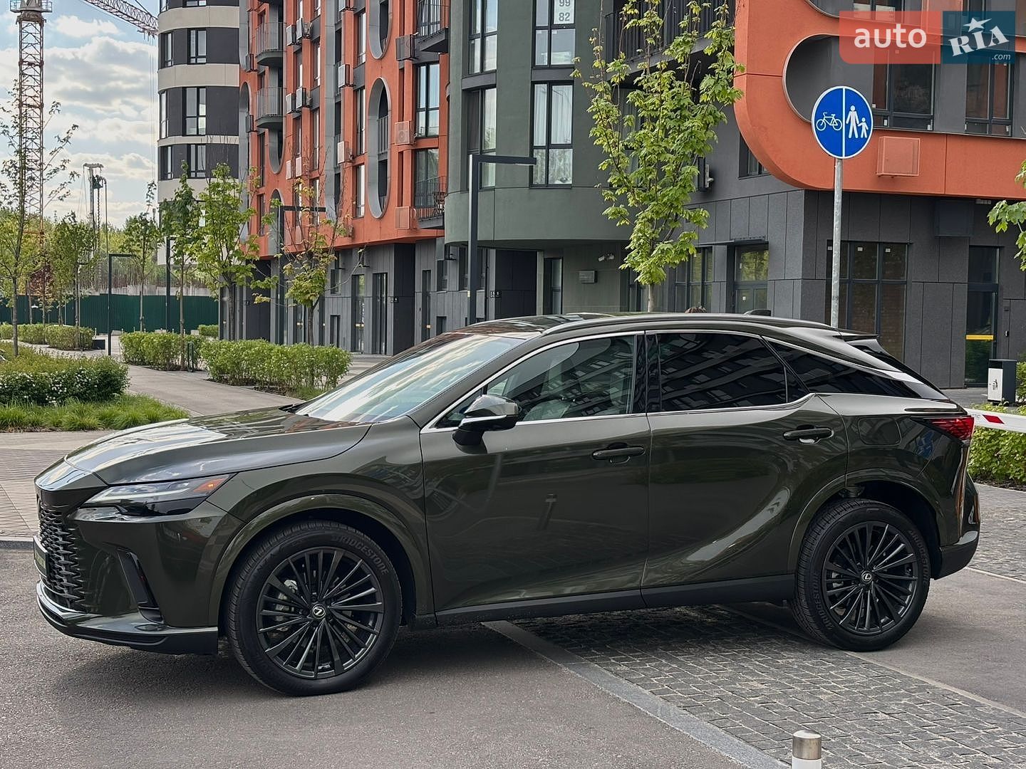 Lexus RX 2024 VIN 2T2BAMBA4RC043225 фото оголошення 9 з 69