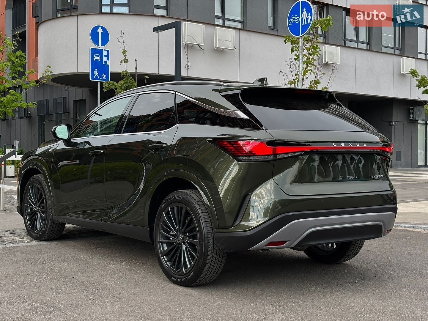 Lexus RX 2024 VIN 2T2BAMBA4RC043225 фото оголошення 13 з 69