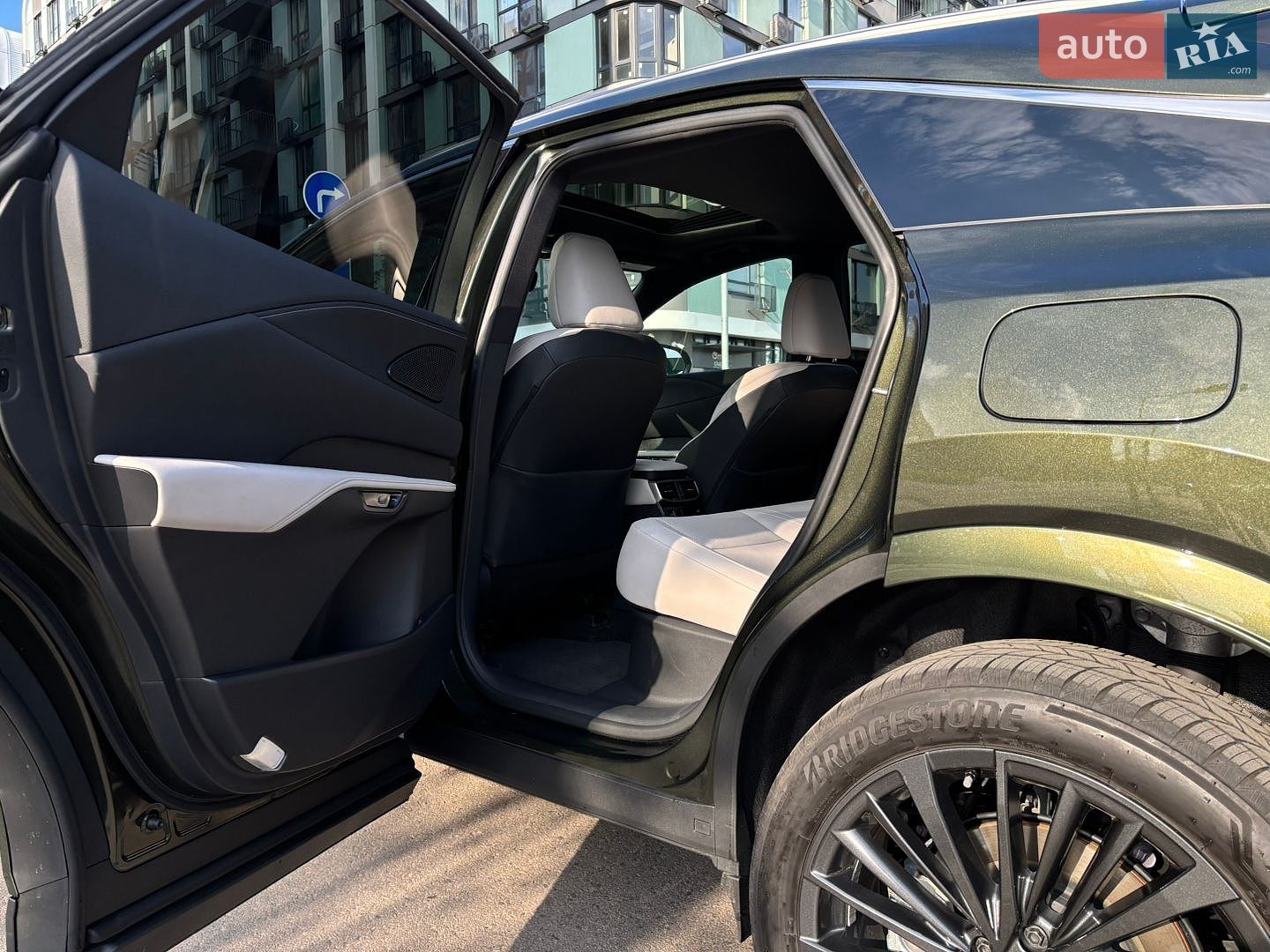 Lexus RX 2024 VIN 2T2BAMBA4RC043225 фото оголошення 29 з 69