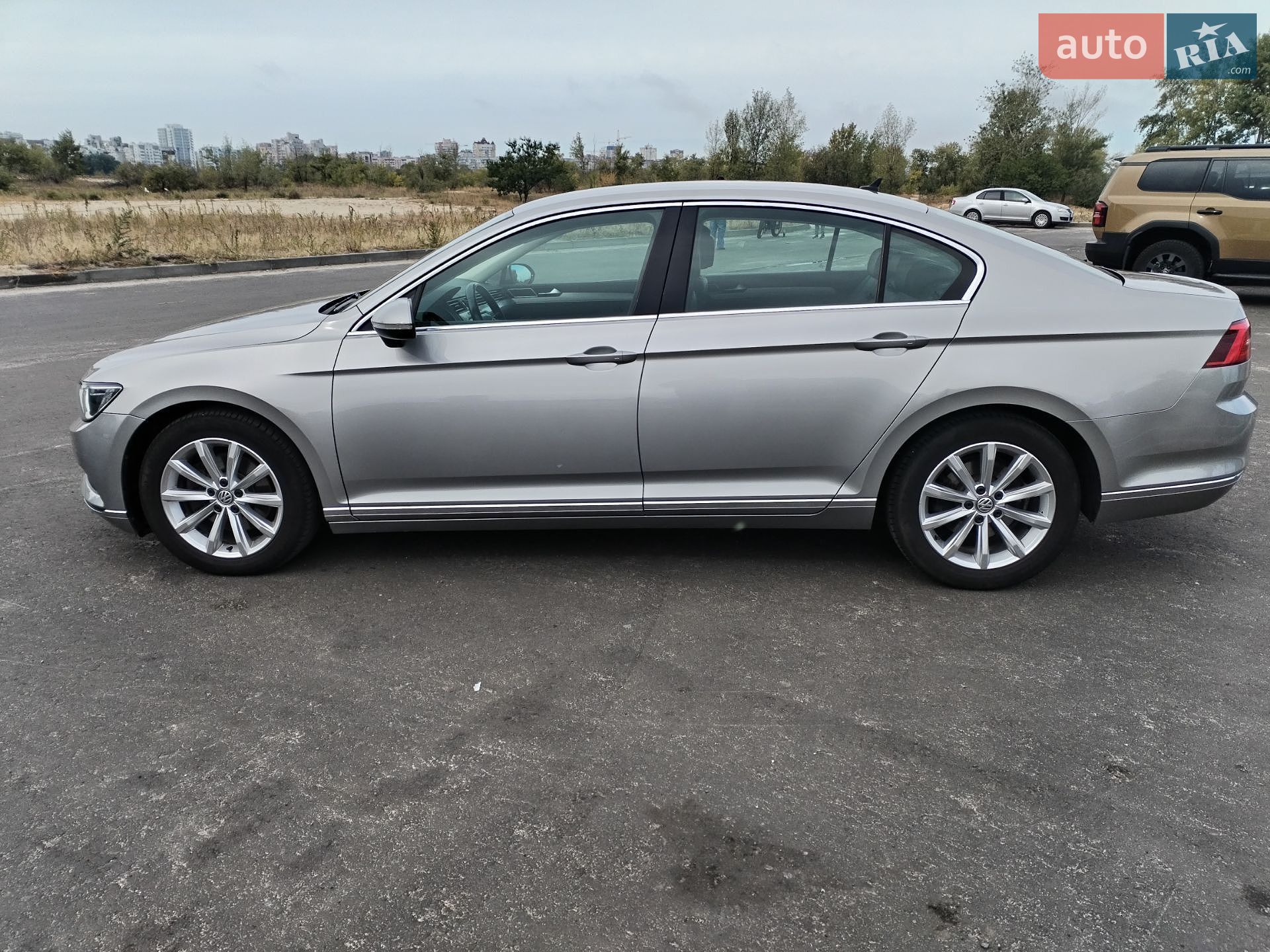 Volkswagen Passat 2017 VIN WVWZZZ3CZHE146051 фото оголошення 8 з 94