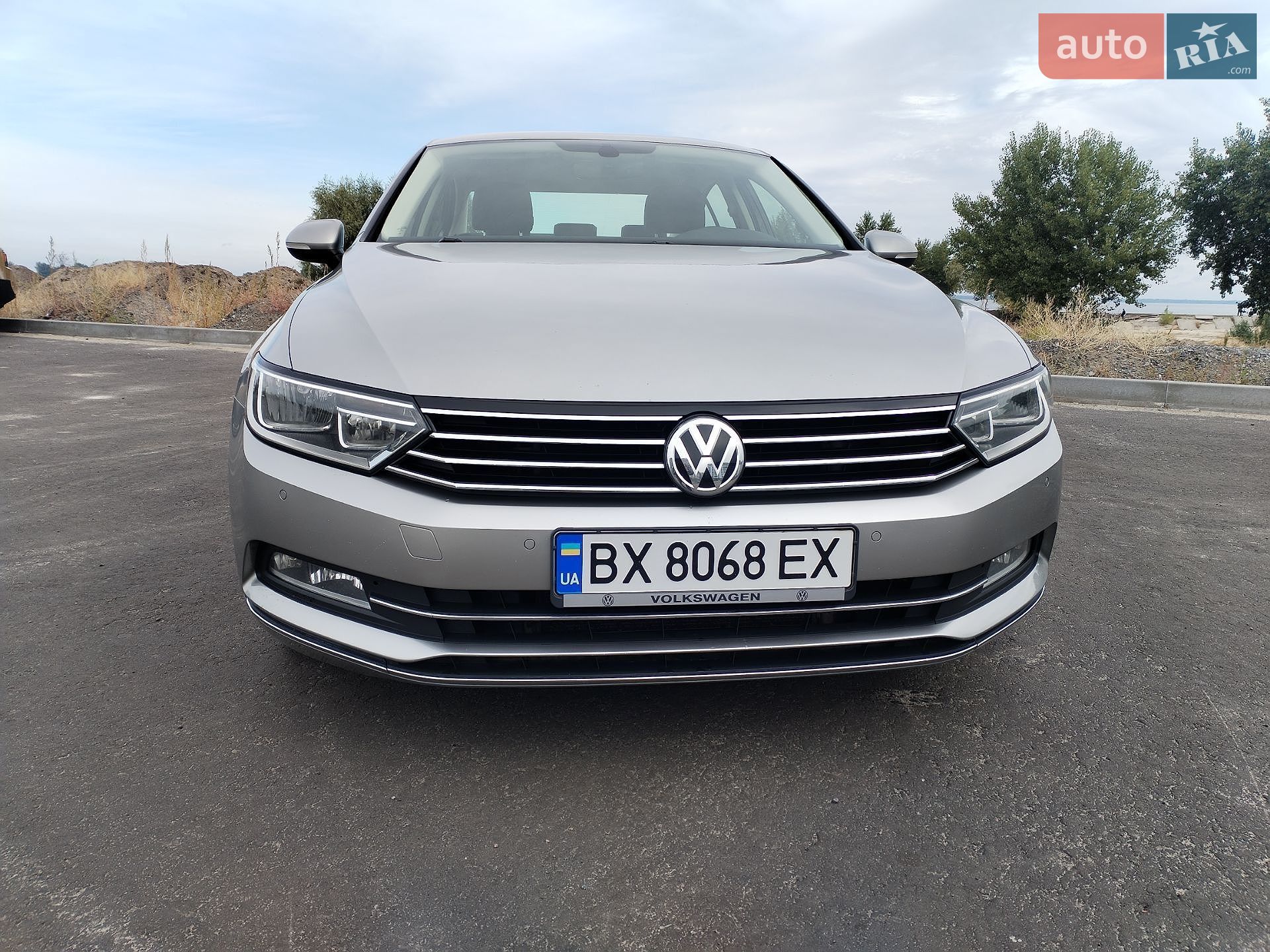 Volkswagen Passat 2017 VIN WVWZZZ3CZHE146051 фото оголошення 2 з 94