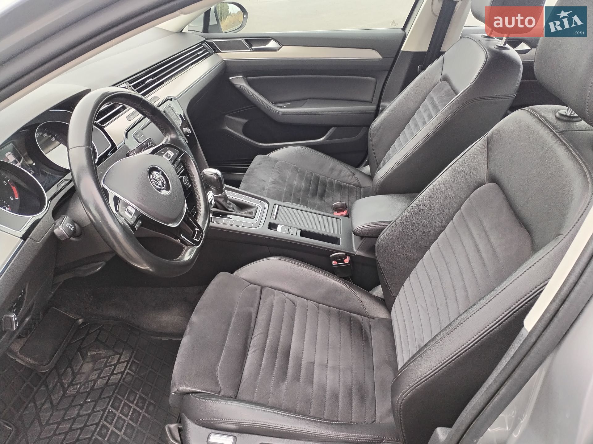 Volkswagen Passat 2017 VIN WVWZZZ3CZHE146051 фото оголошення 17 з 94