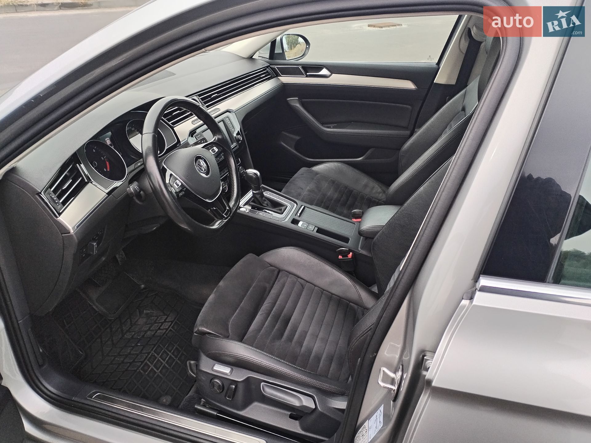 Volkswagen Passat 2017 VIN WVWZZZ3CZHE146051 фото оголошення 15 з 94