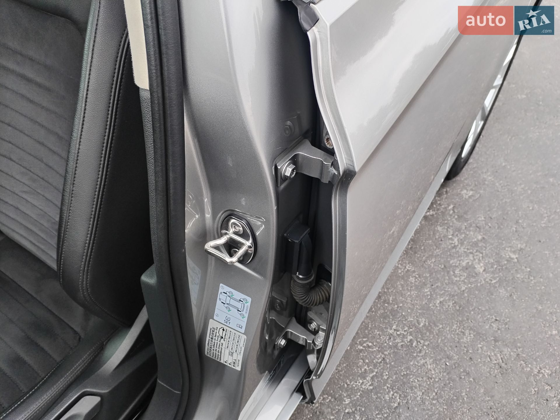 Volkswagen Passat 2017 VIN WVWZZZ3CZHE146051 фото оголошення 23 з 94