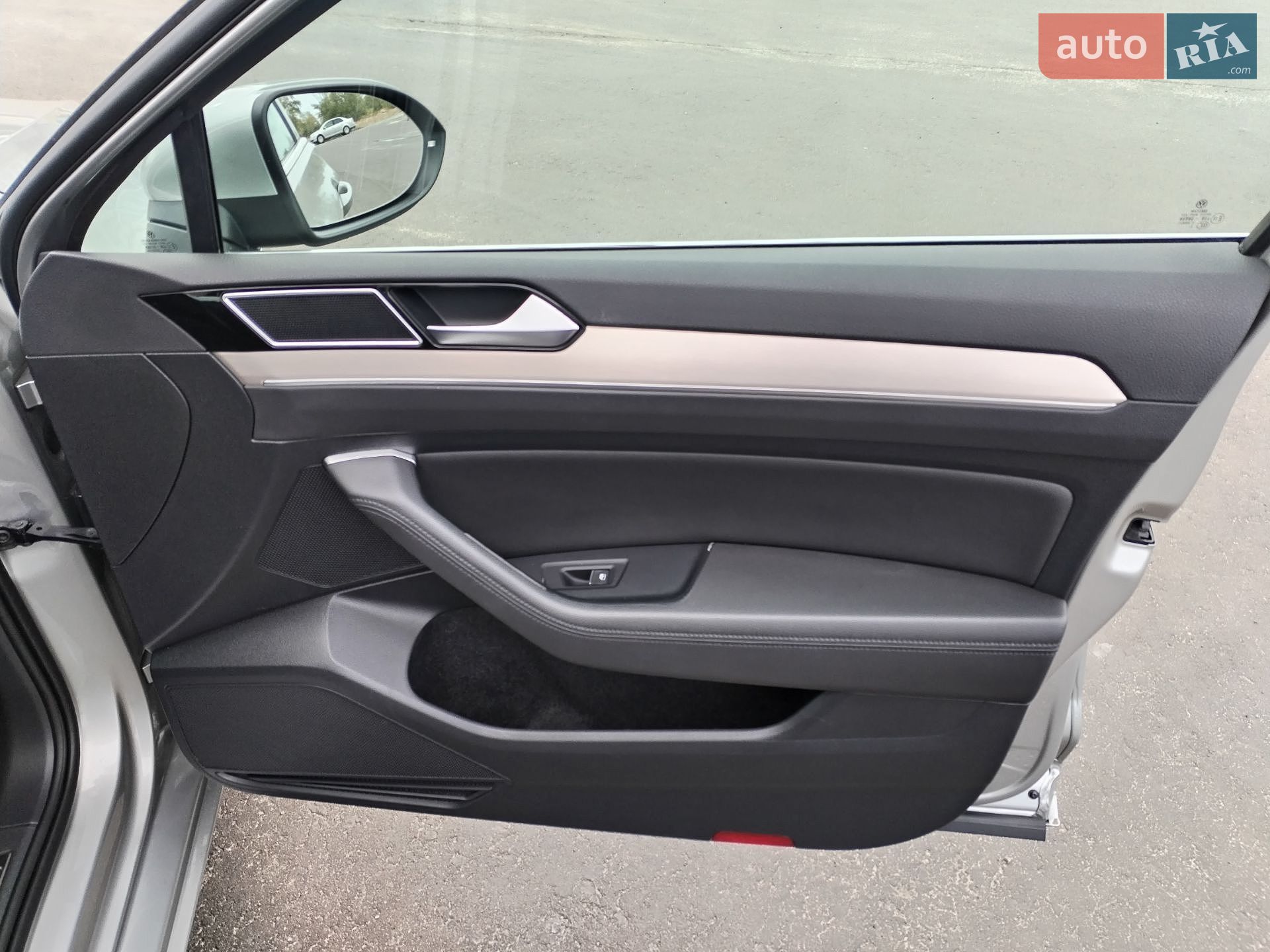 Volkswagen Passat 2017 VIN WVWZZZ3CZHE146051 фото оголошення 41 з 94