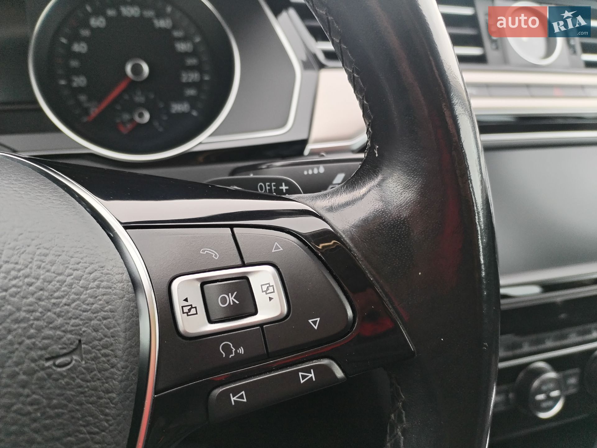 Volkswagen Passat 2017 VIN WVWZZZ3CZHE146051 фото оголошення 64 з 94